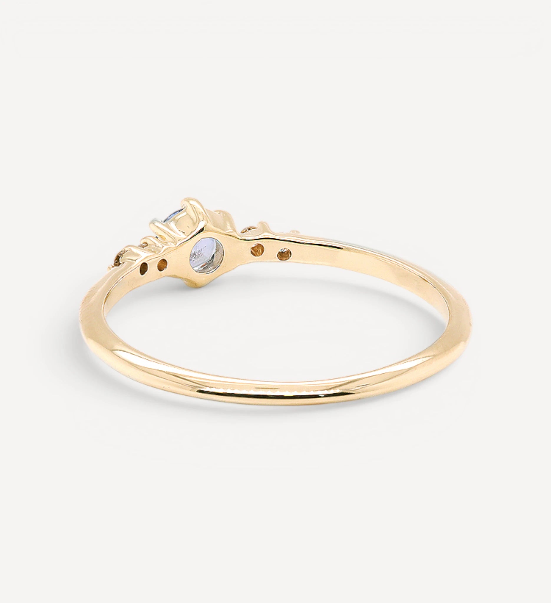 Thea | blue sapphire & diamonds