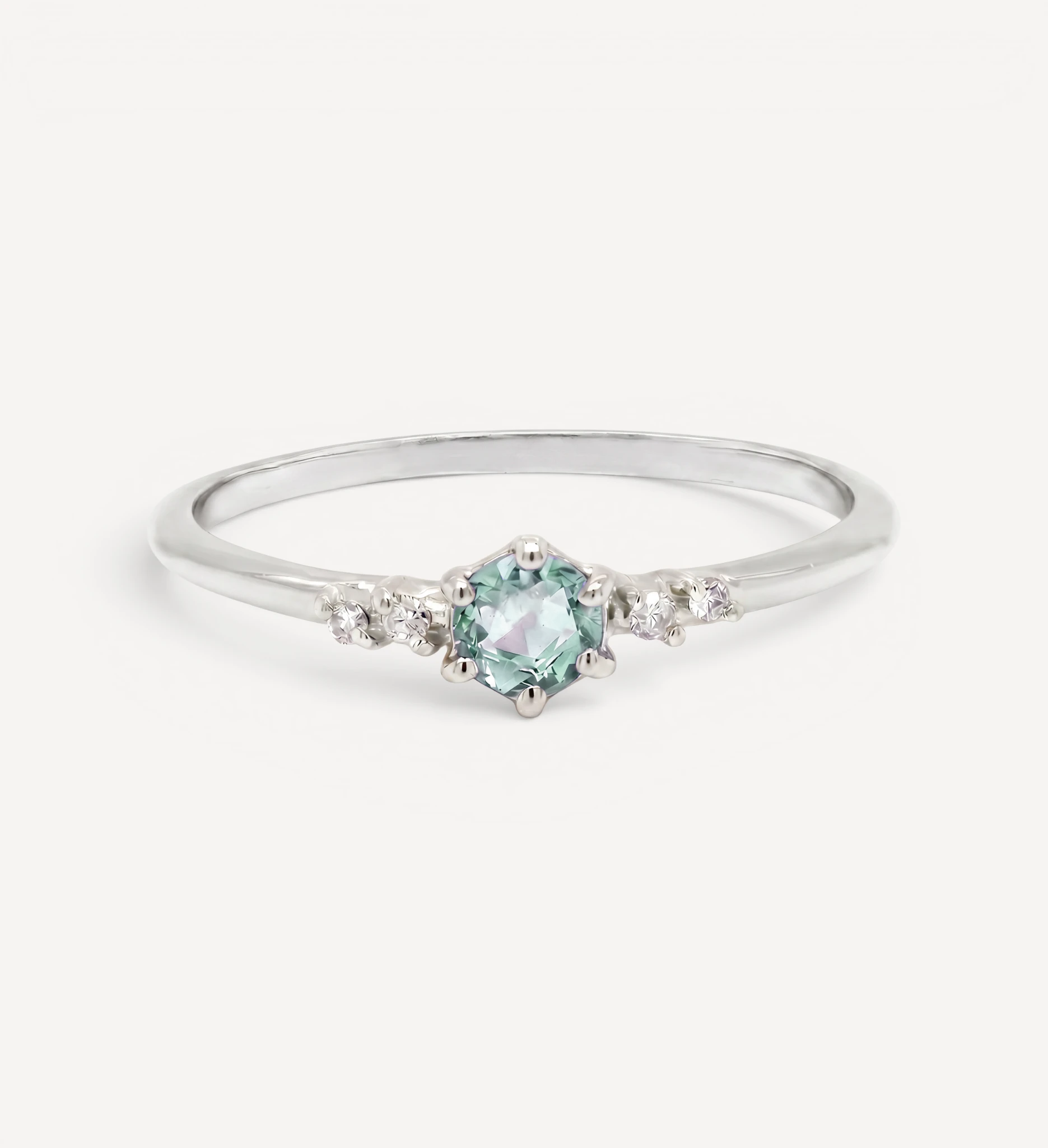 Thea | green sapphire & diamonds