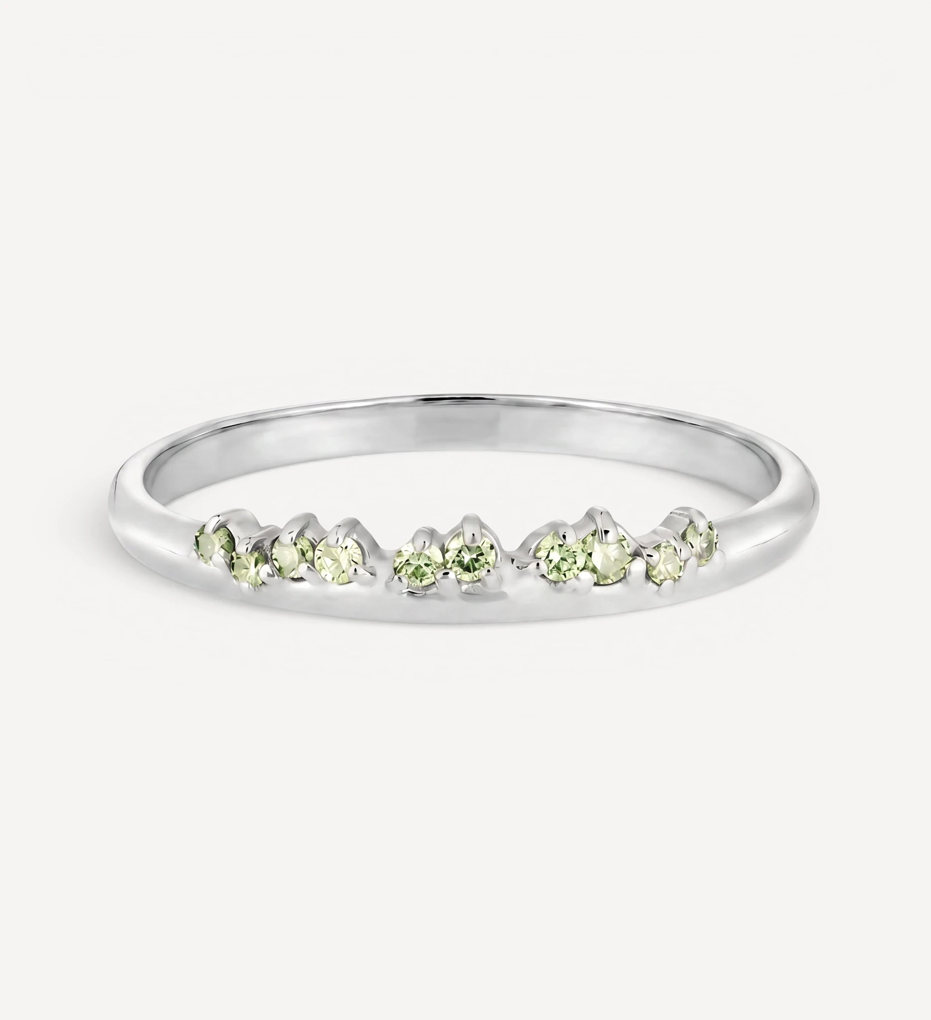 Amara Ring | green diamonds