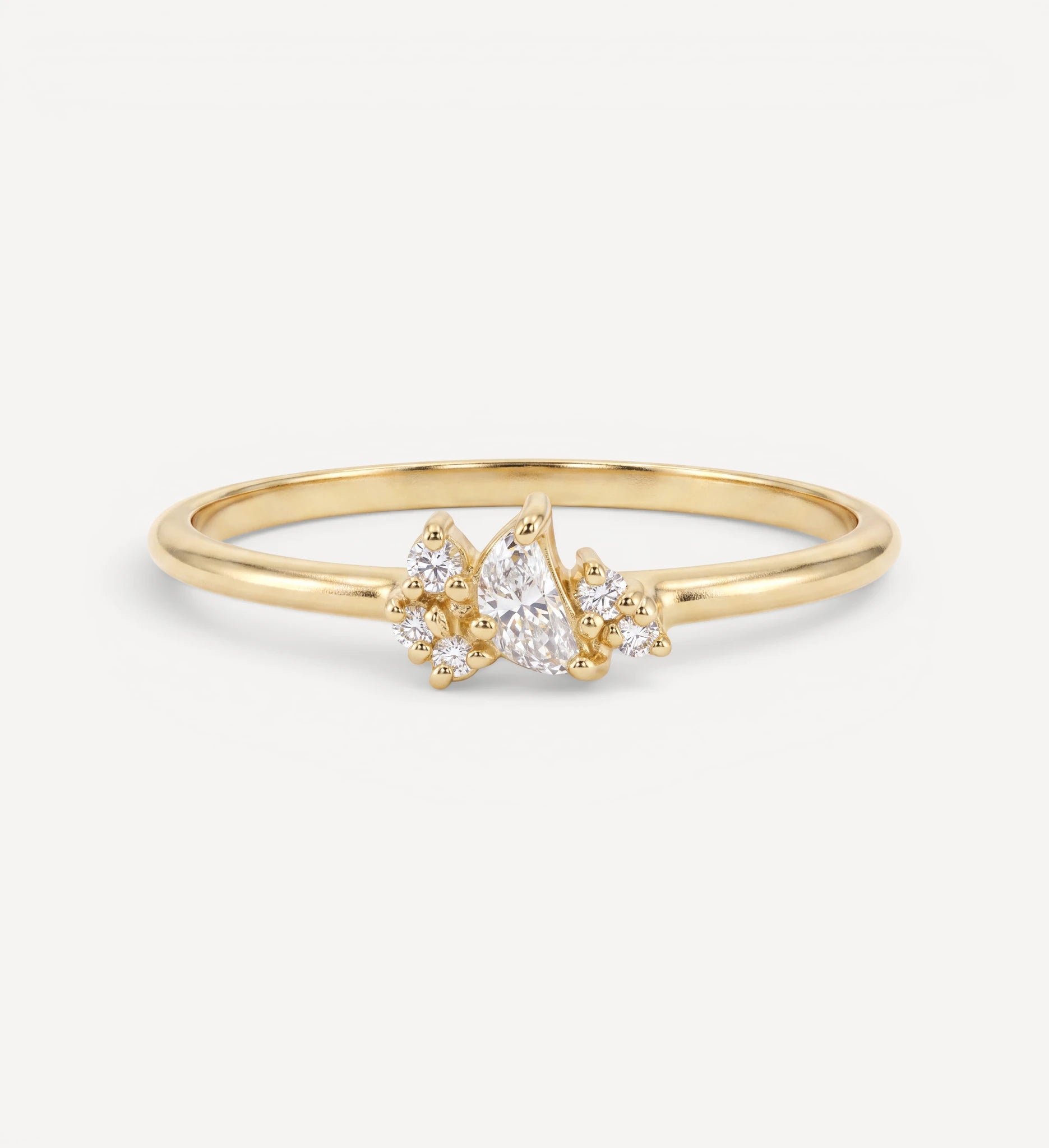 Crescent Moon Ring II | white diamonds