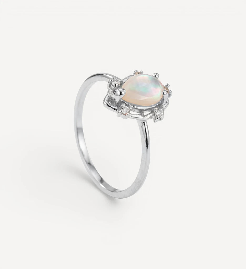 Peone | moonstone & diamonds