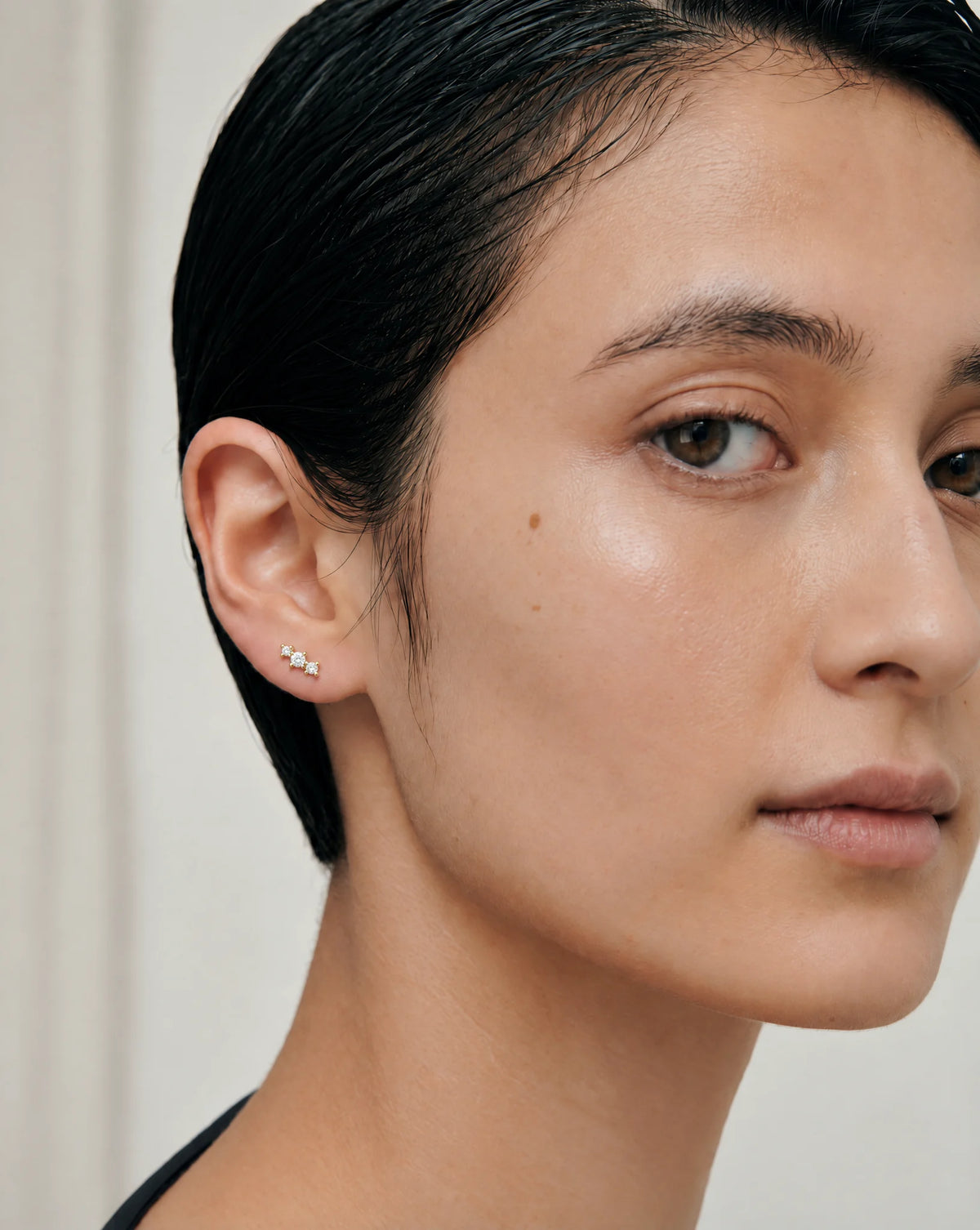 Lia studs | white diamond