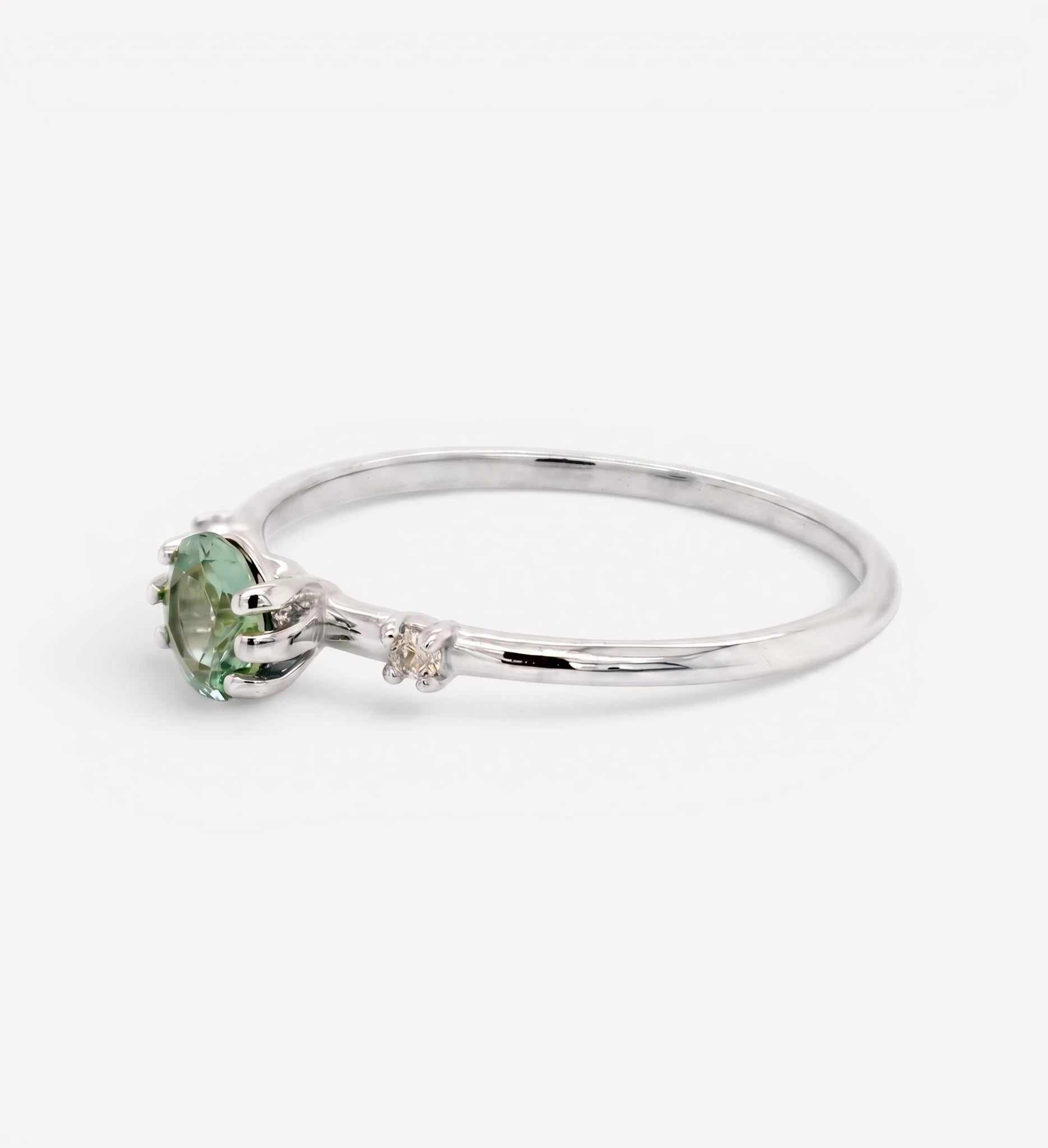 Lana | green sapphire & diamonds