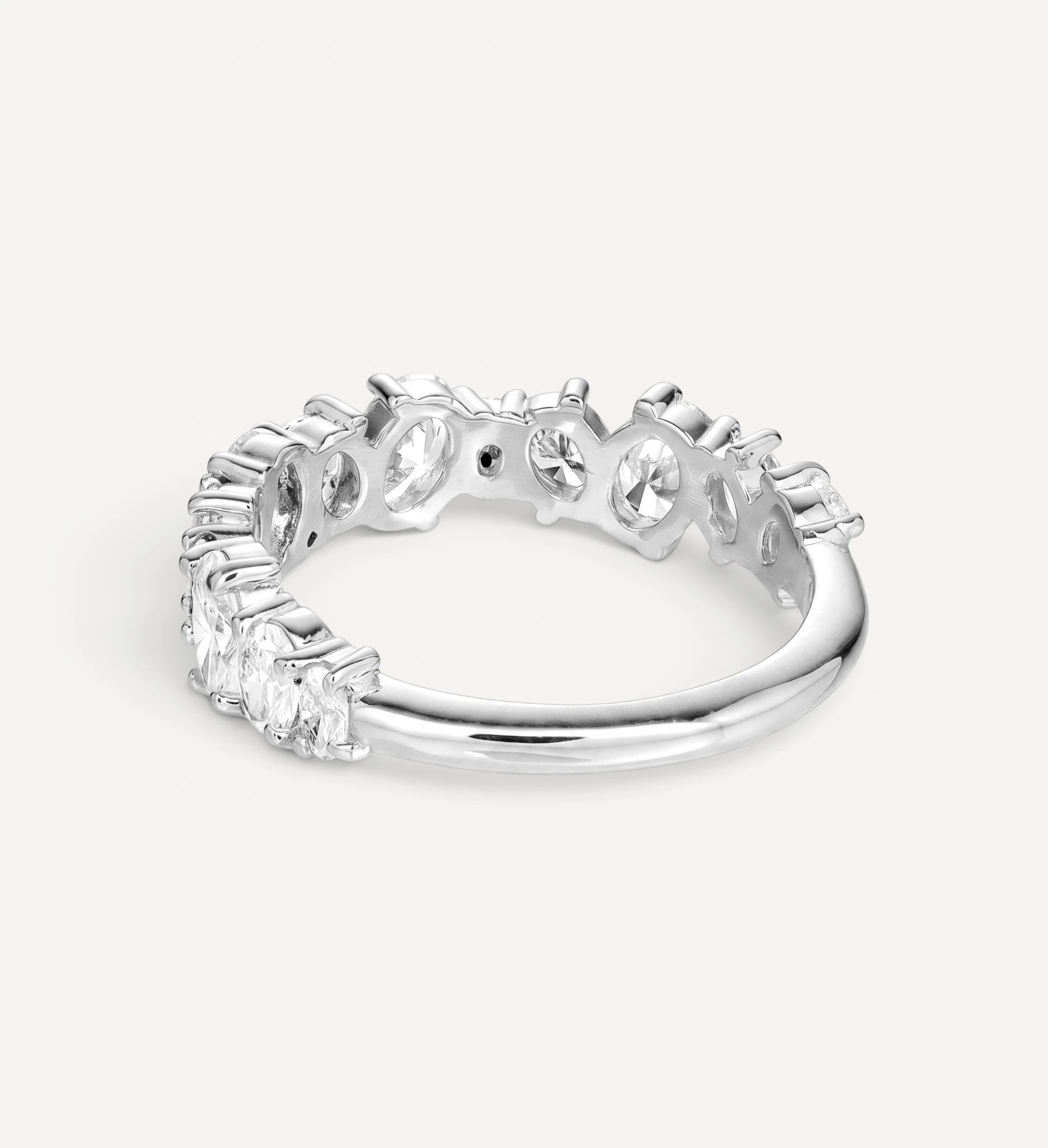 Oval Cluster Eternity ring | diamond