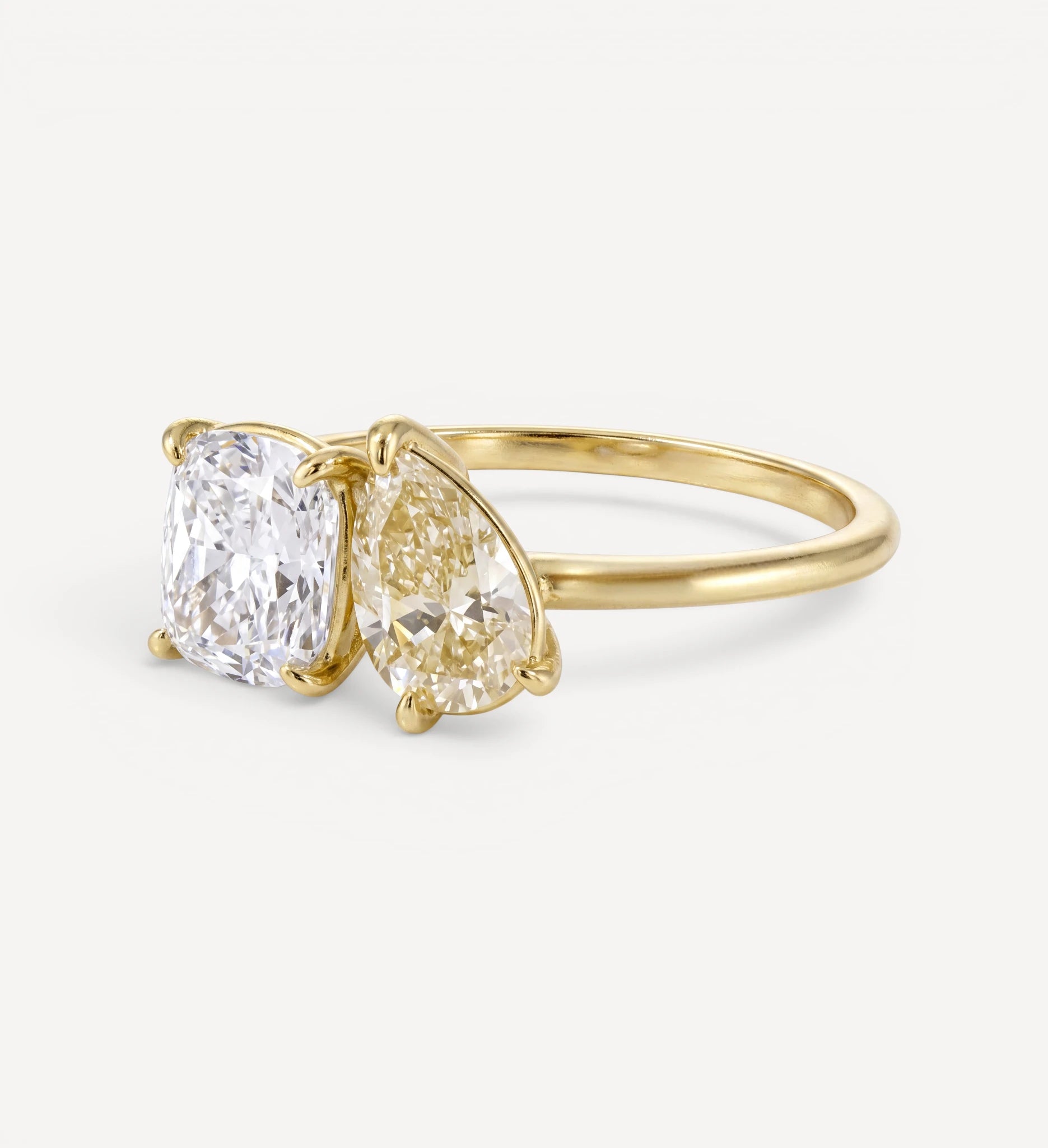 Toi et Moi | cushion & pear diamond