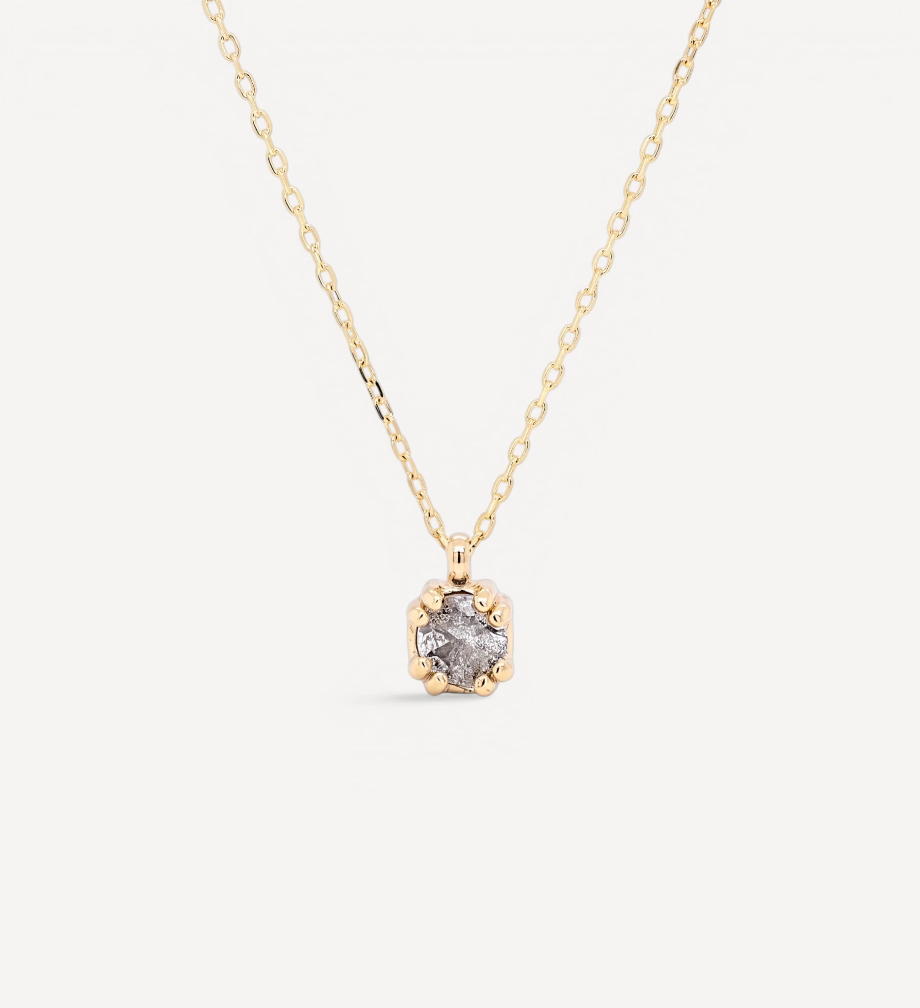 Venus necklace | grey diamond
