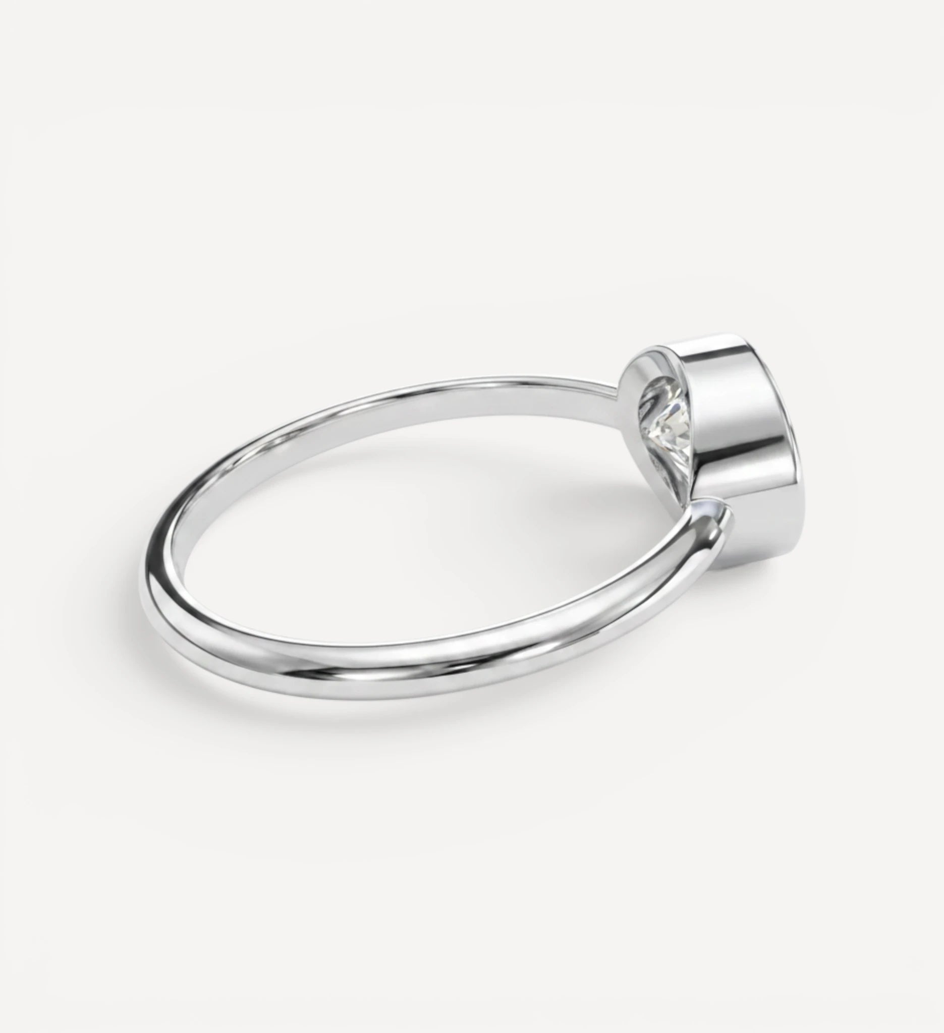 Flow Ring | Oval Diamond