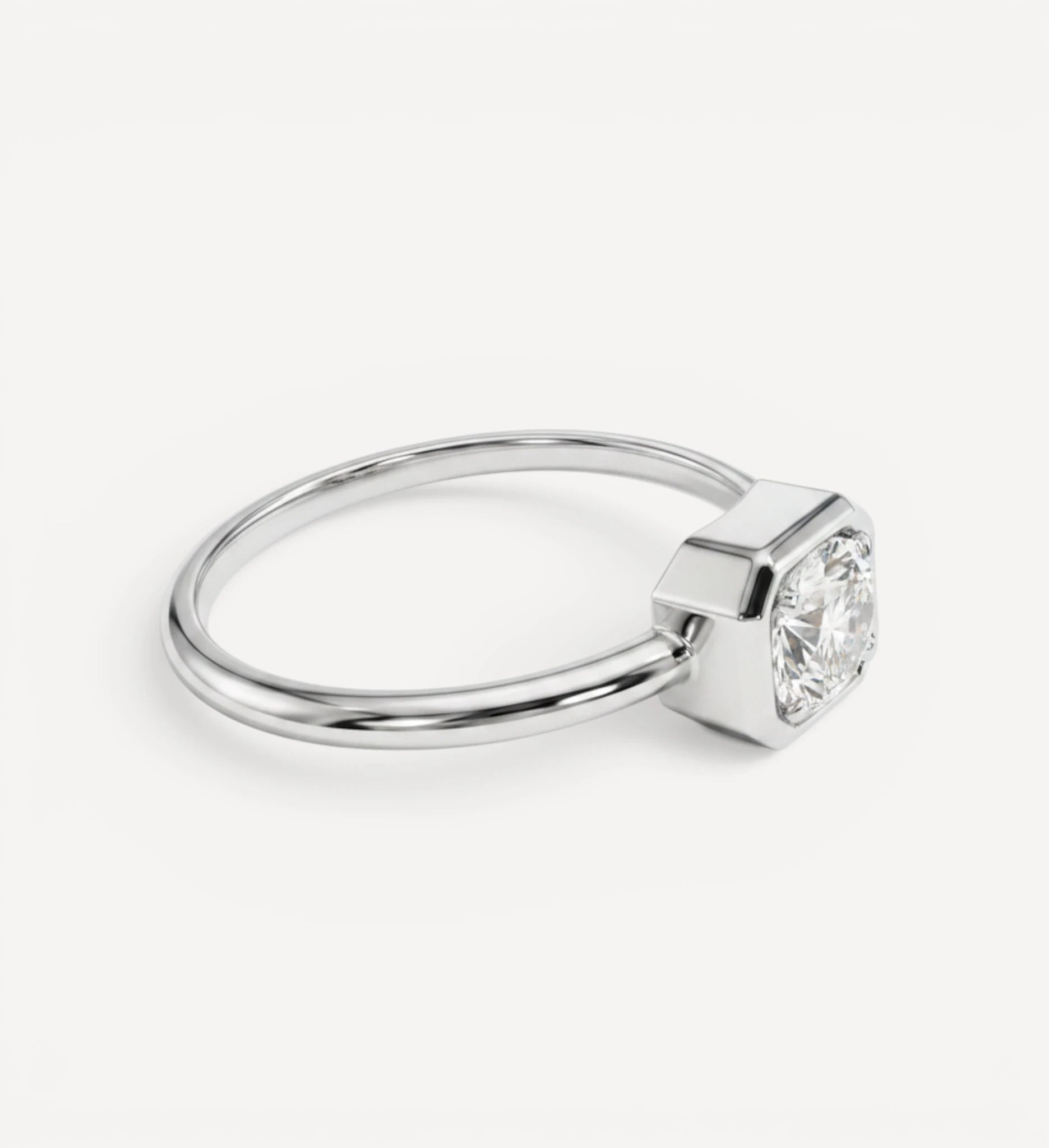 Flow Ring | Emerald Diamond