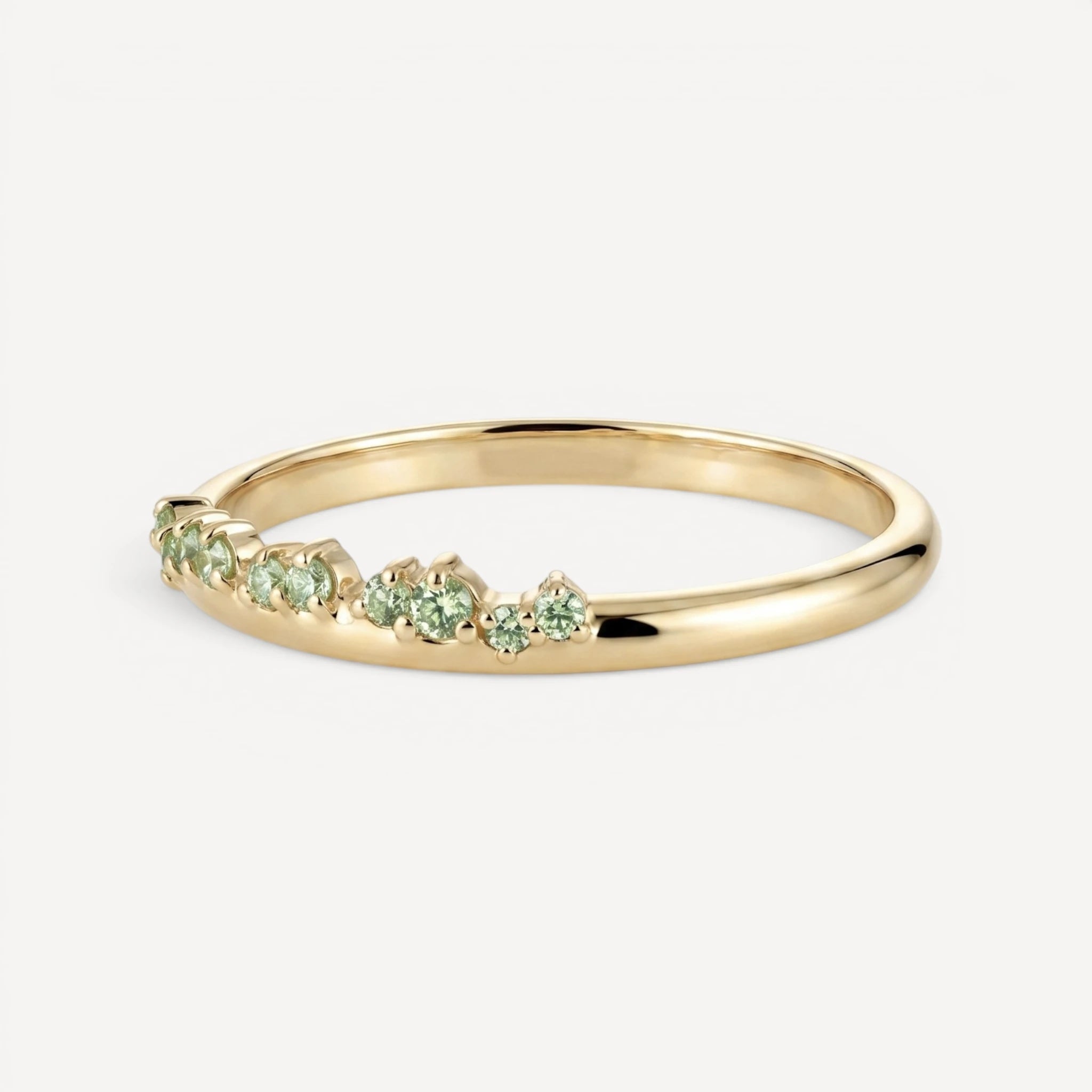 Amara Ring | green diamonds