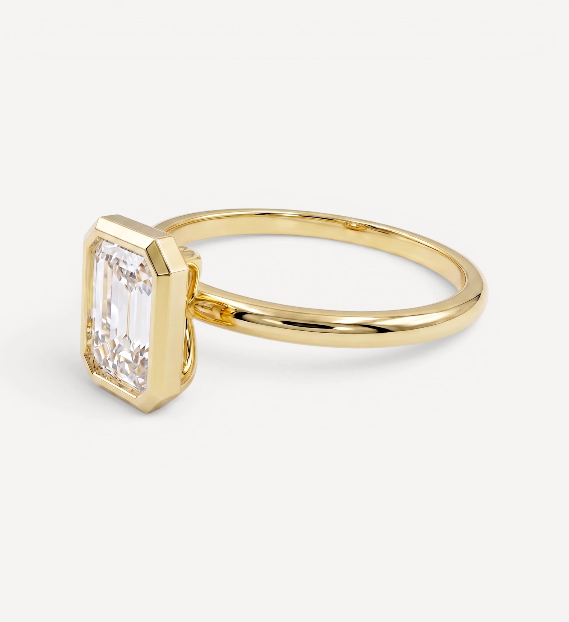 Iris Solitaire | emerald diamond