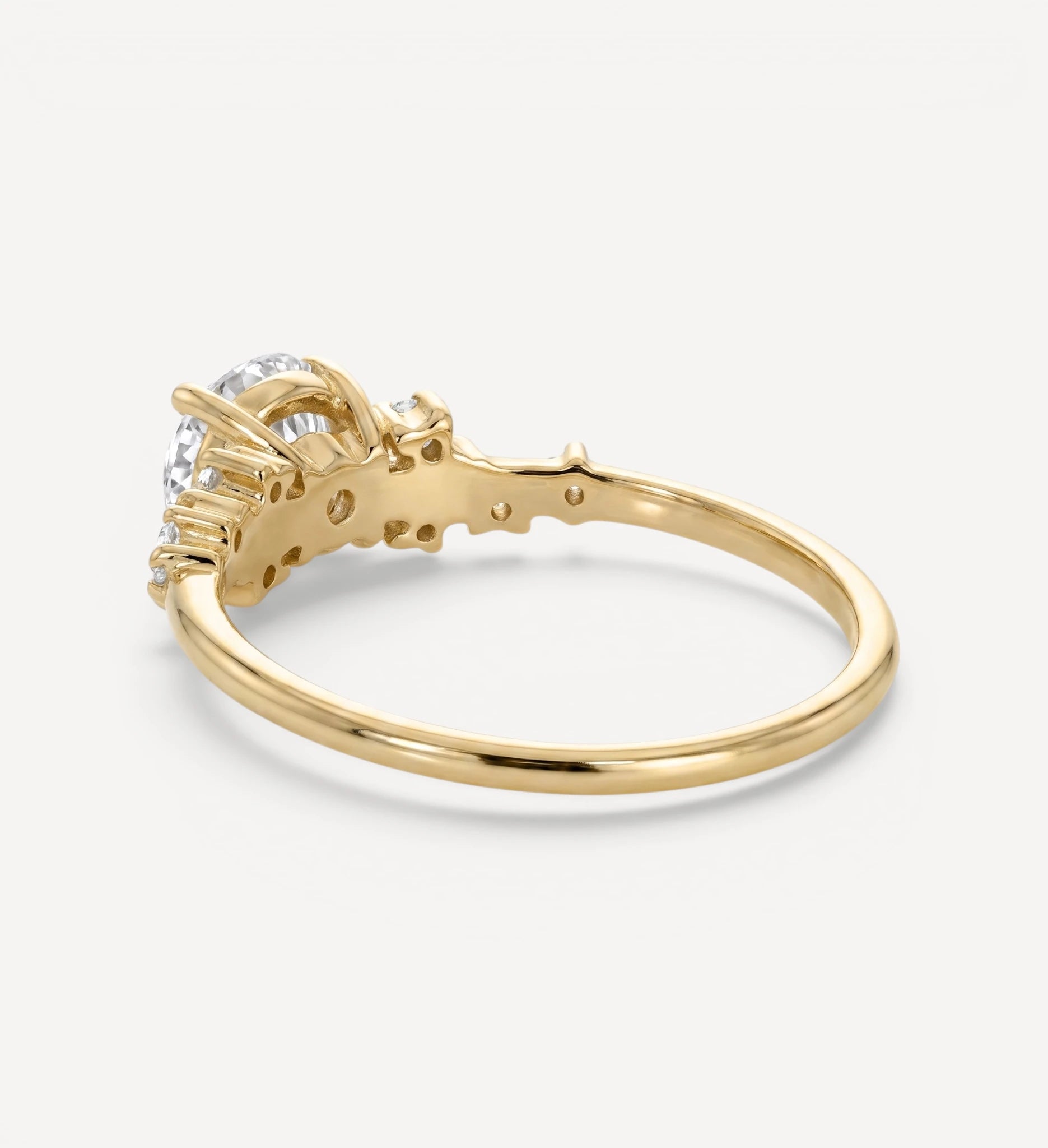 Sienna ring | round champagne diamond