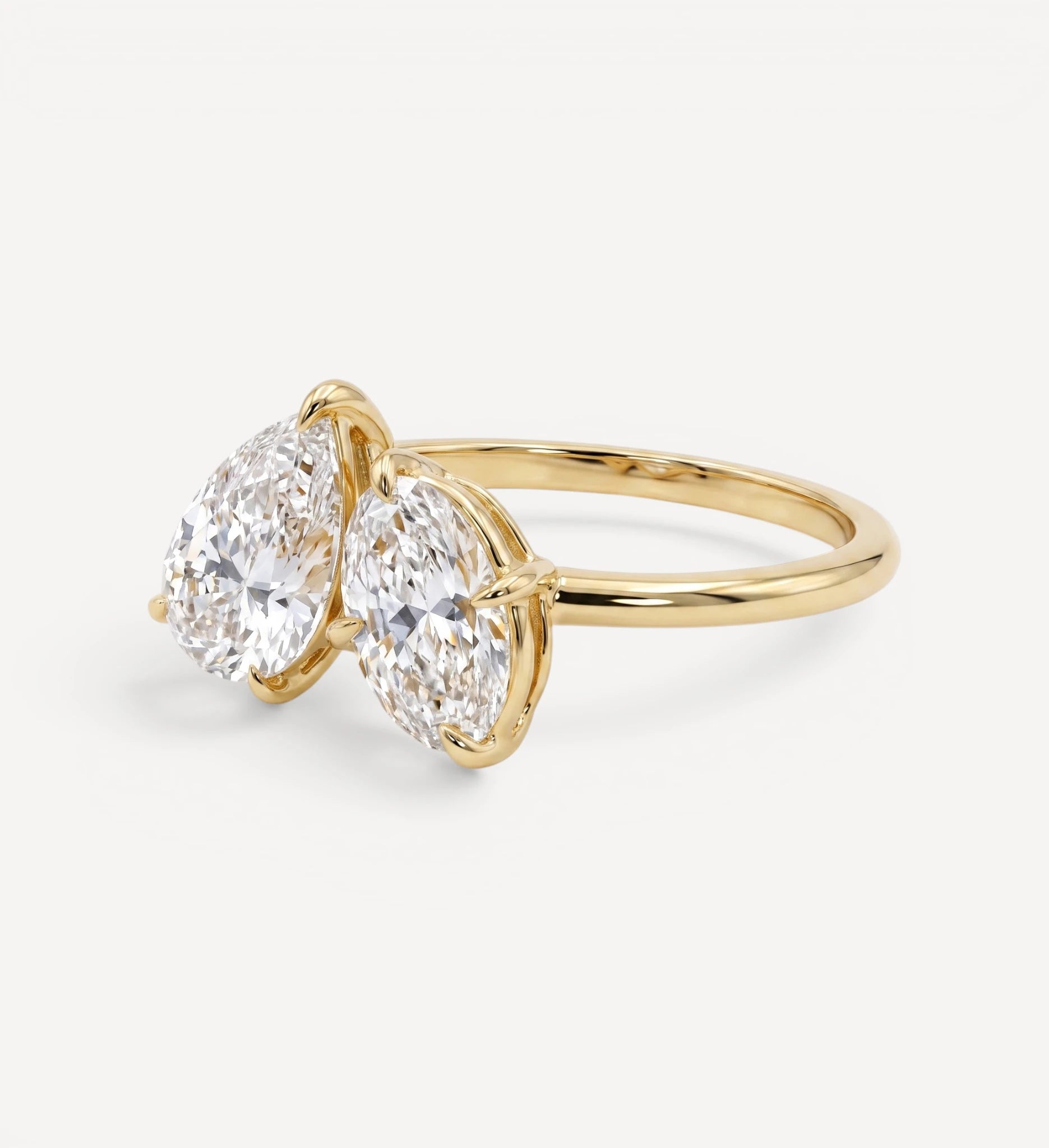 Toi et Moi | pear & oval diamond