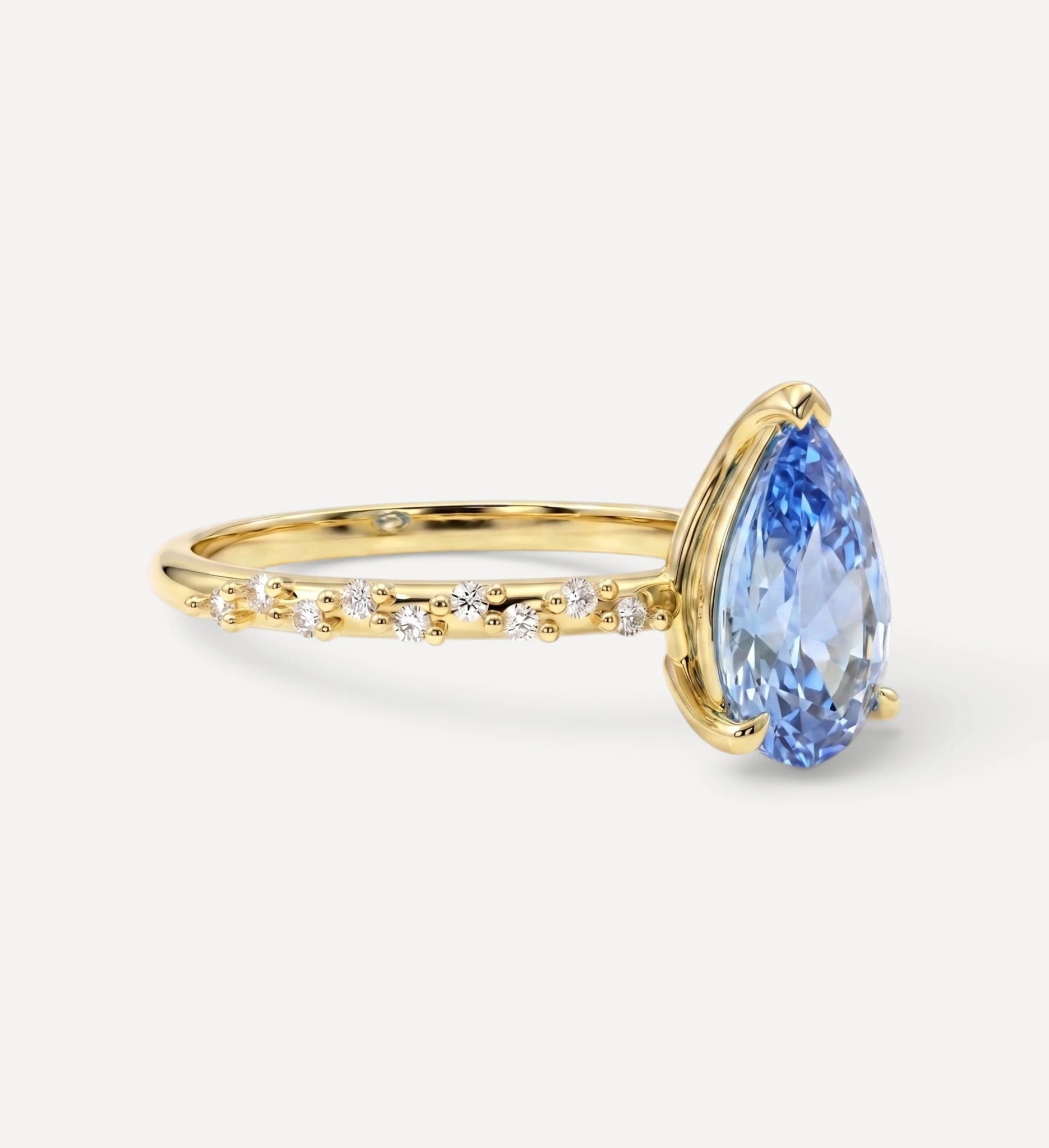 Nessa | blue sapphire & diamonds