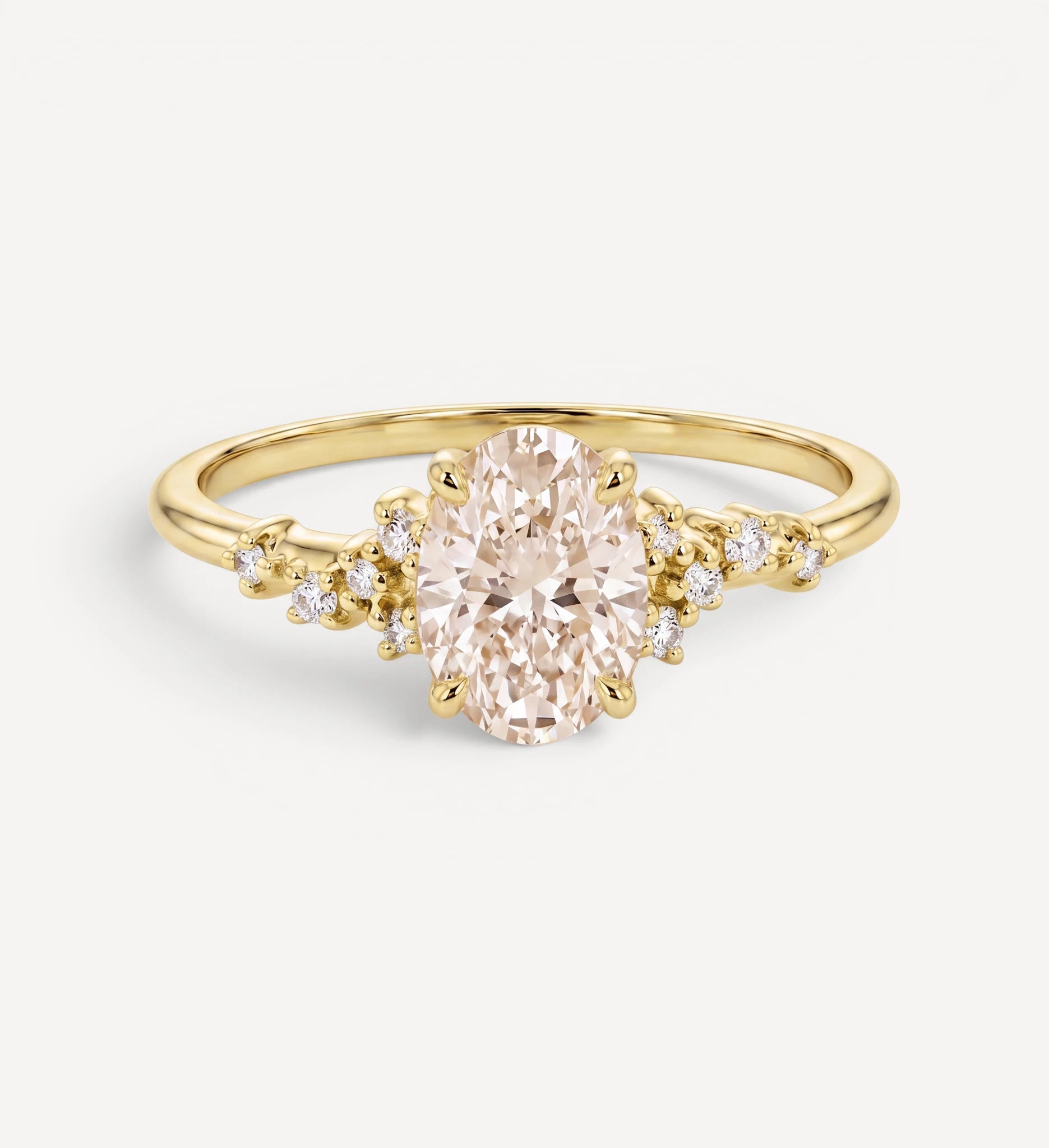 Sienna ring | oval champagne diamond