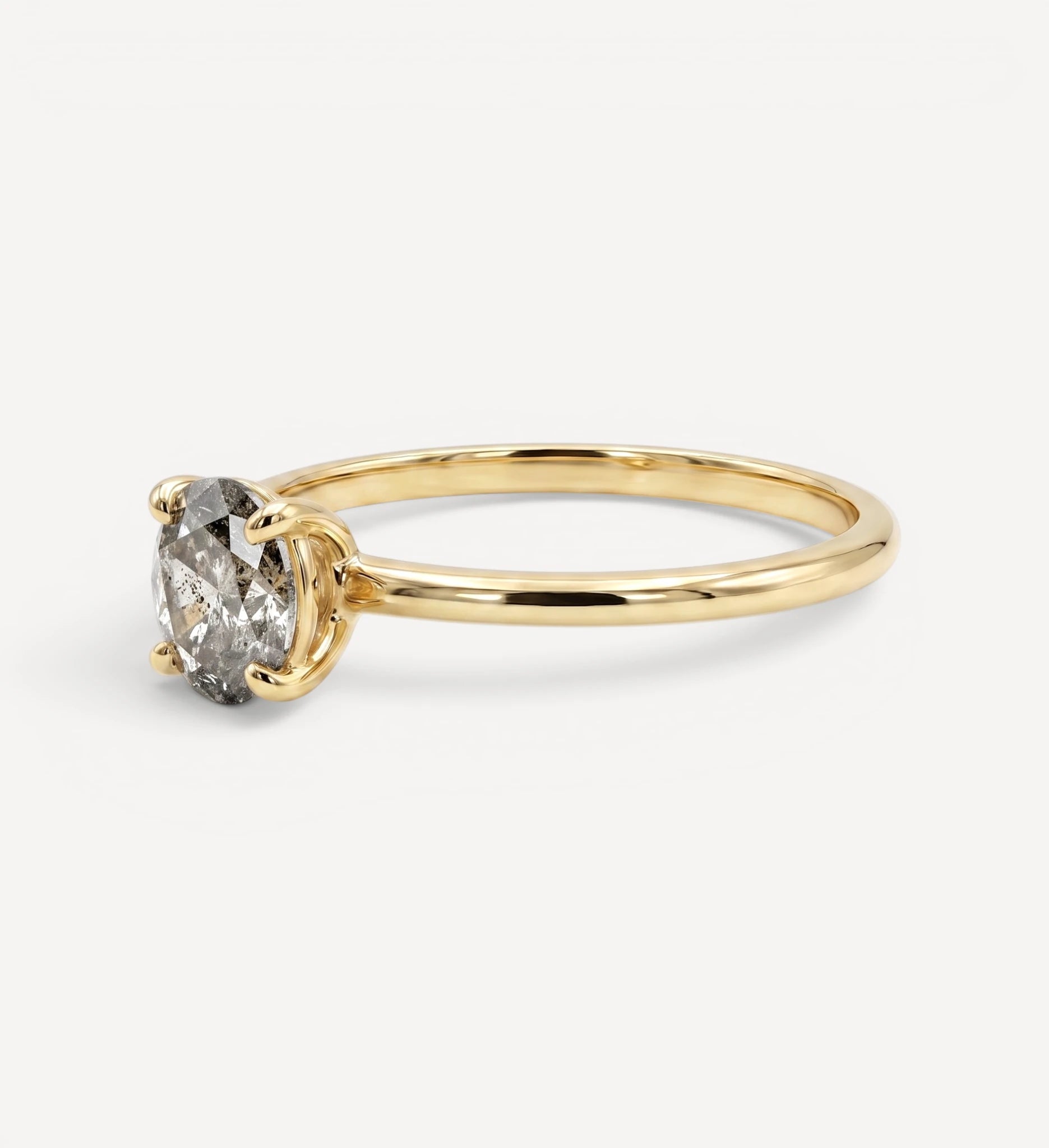 Anne Solitaire | Salt & Pepper diamond