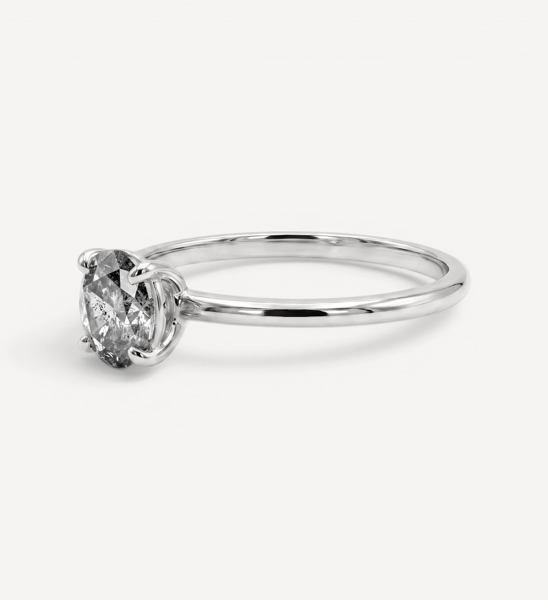 Anne Solitaire | Salt & Pepper diamond