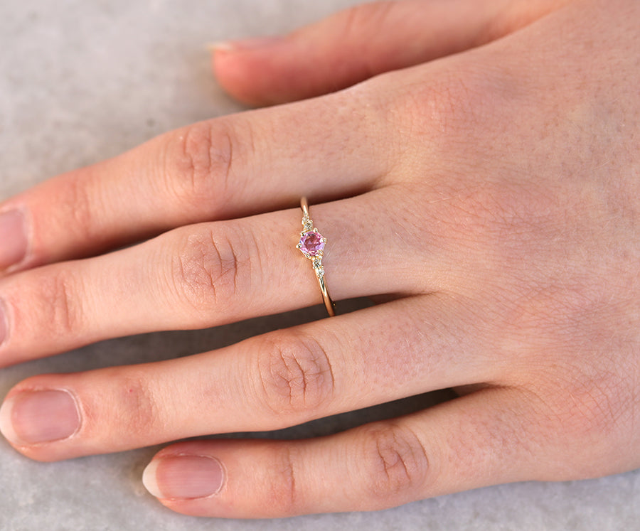 Thea | pink sapphire & diamonds