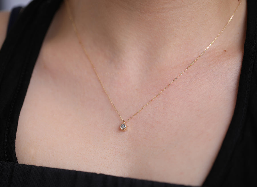 Venus necklace II | grey diamond