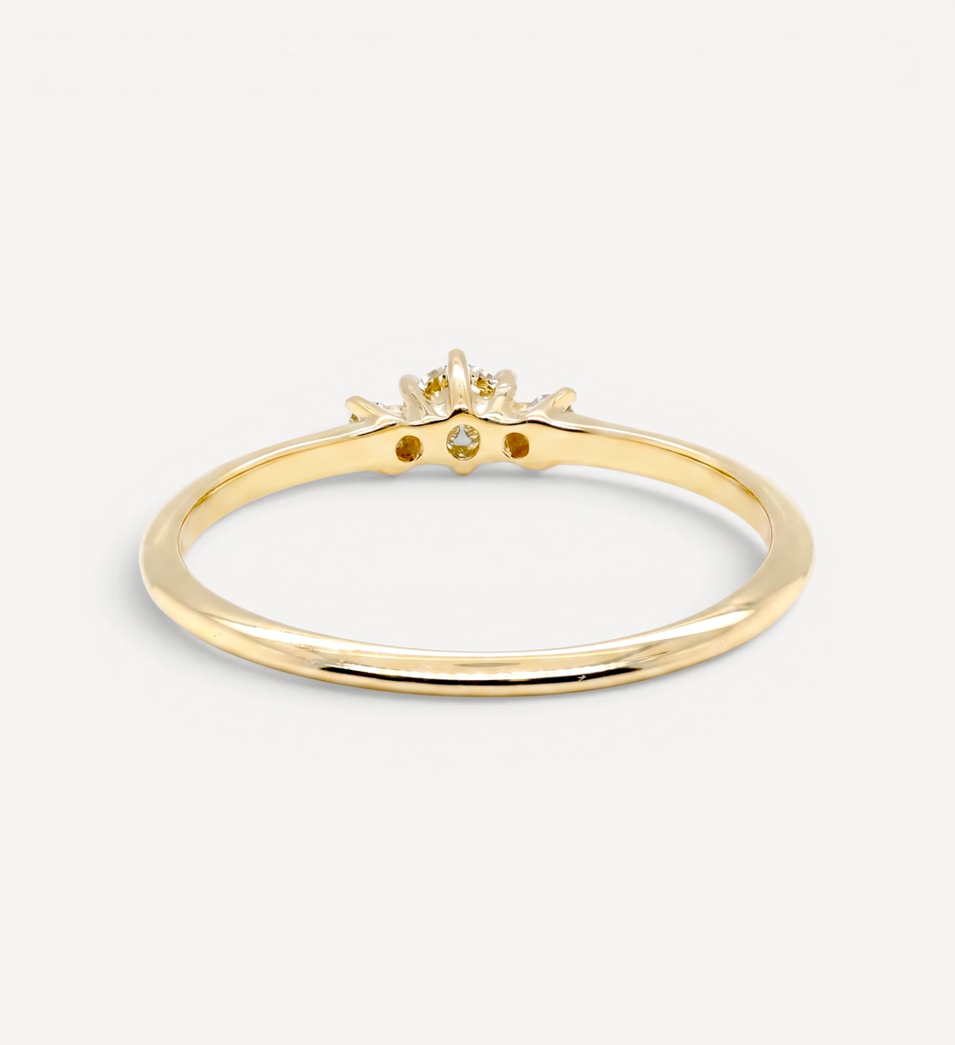 Fallon | white diamond