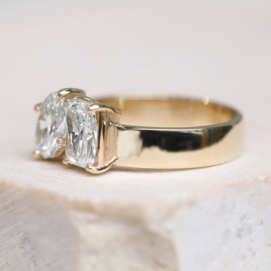 2.09ct Toi et Moi Oval & Radiant Diamond | One Of A Kind