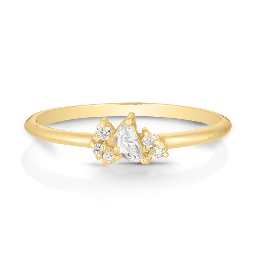 Crescent Moon Ring II | white diamonds