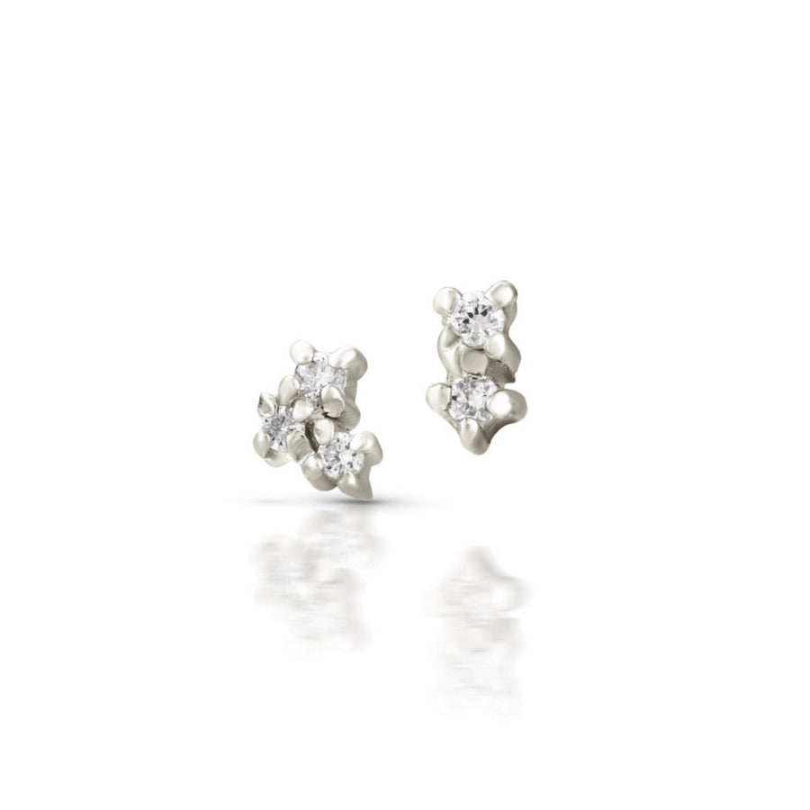 Clessa studs | white diamonds