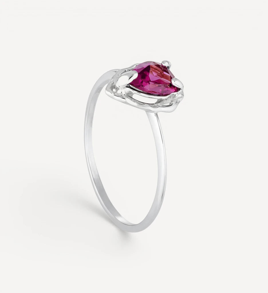 Livia | garnet