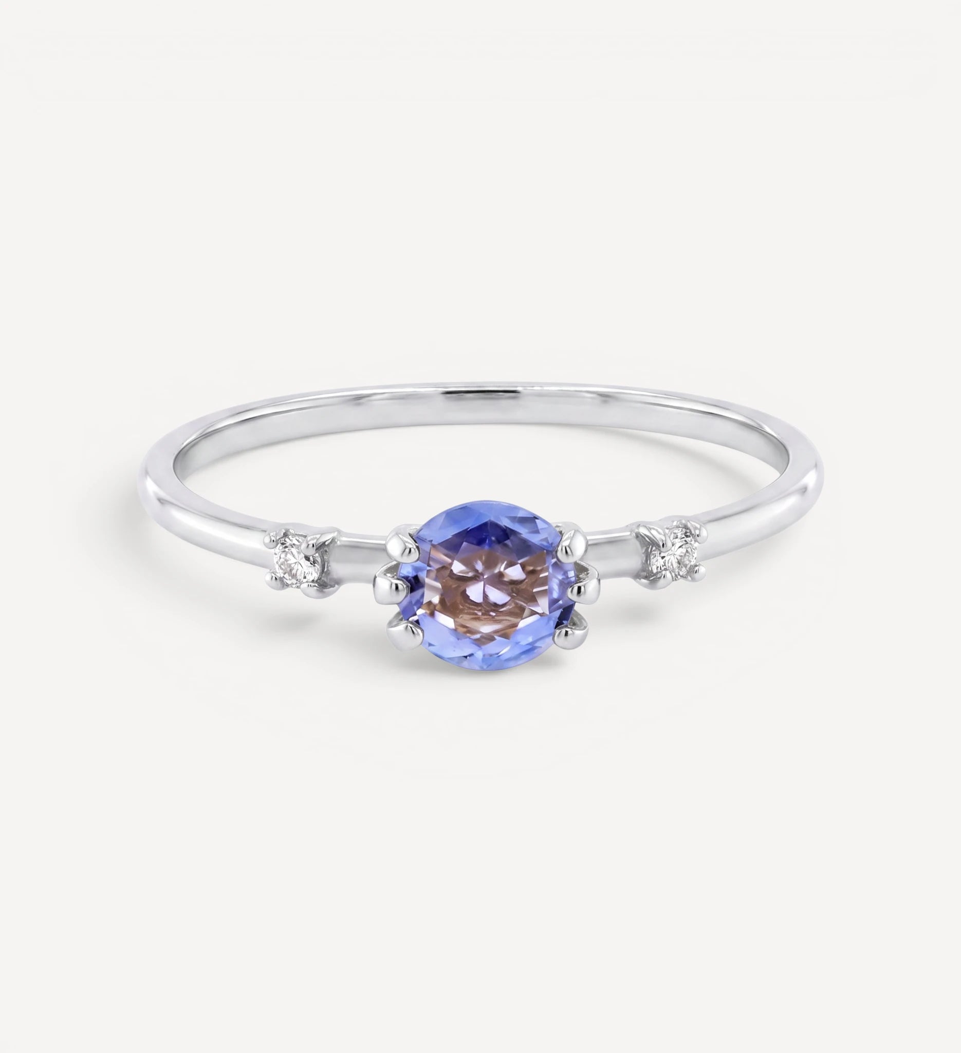 Lana II | blue sapphire & diamonds