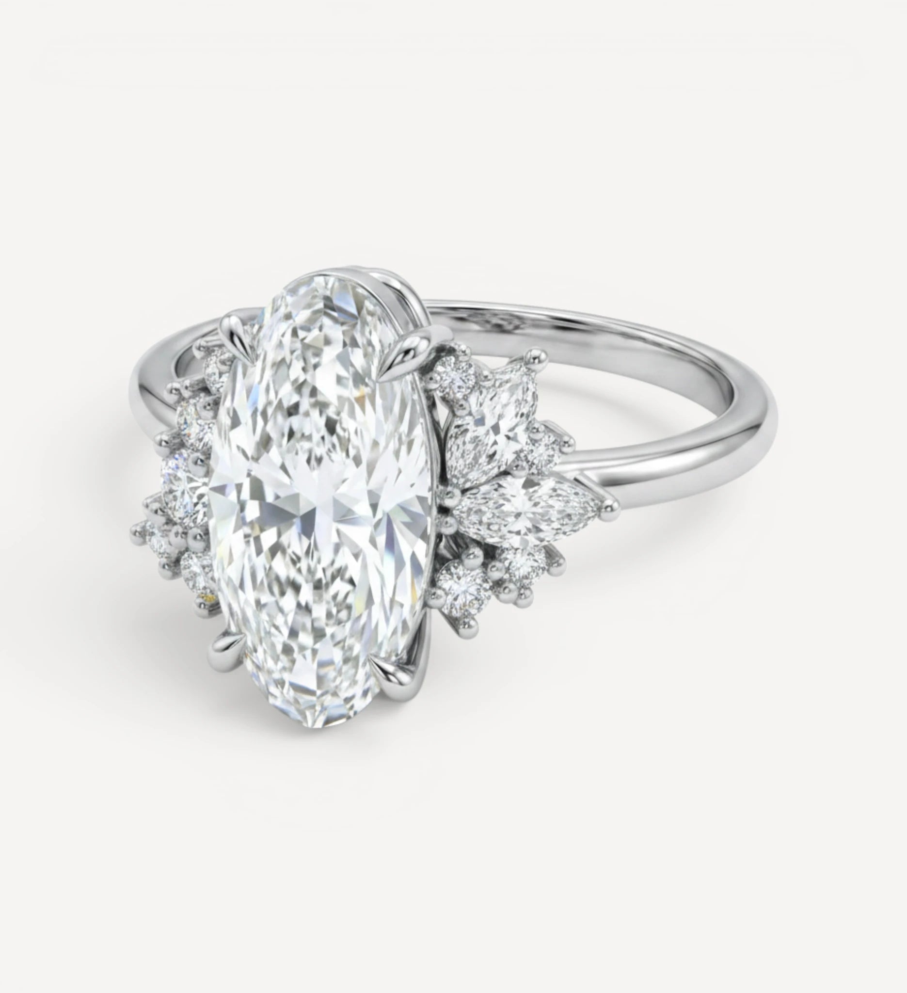 Maude Cluster Ring | Moval diamond