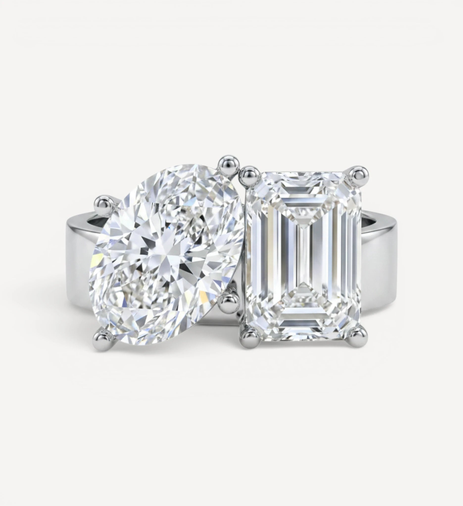 Signature Toi et Moi | Oval & Emerald