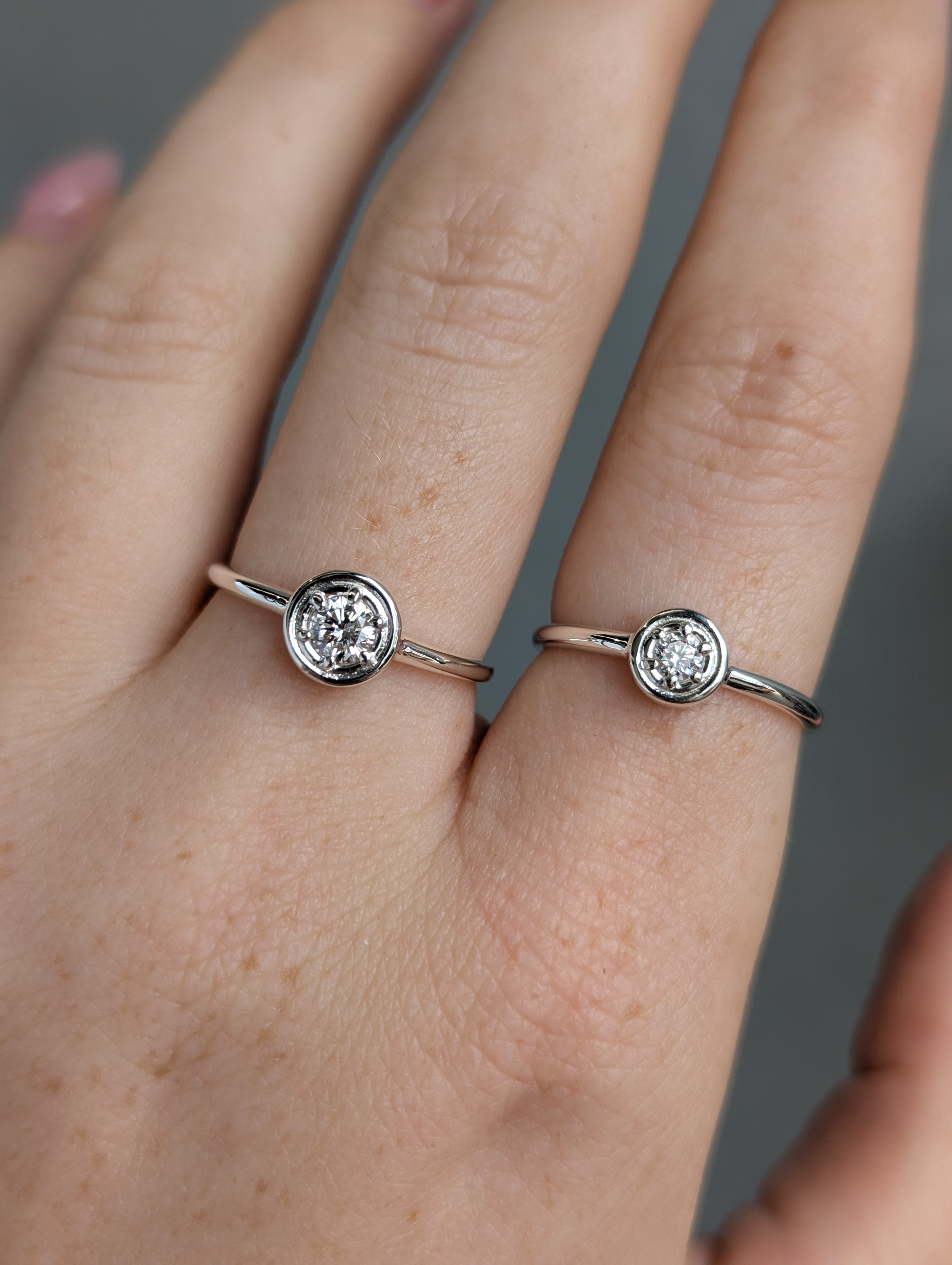 Flow Ring | Round Diamond