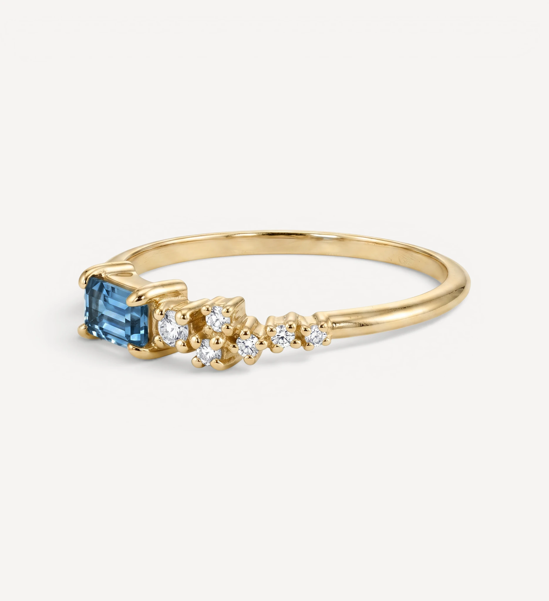 Efina ring | blue sapphire