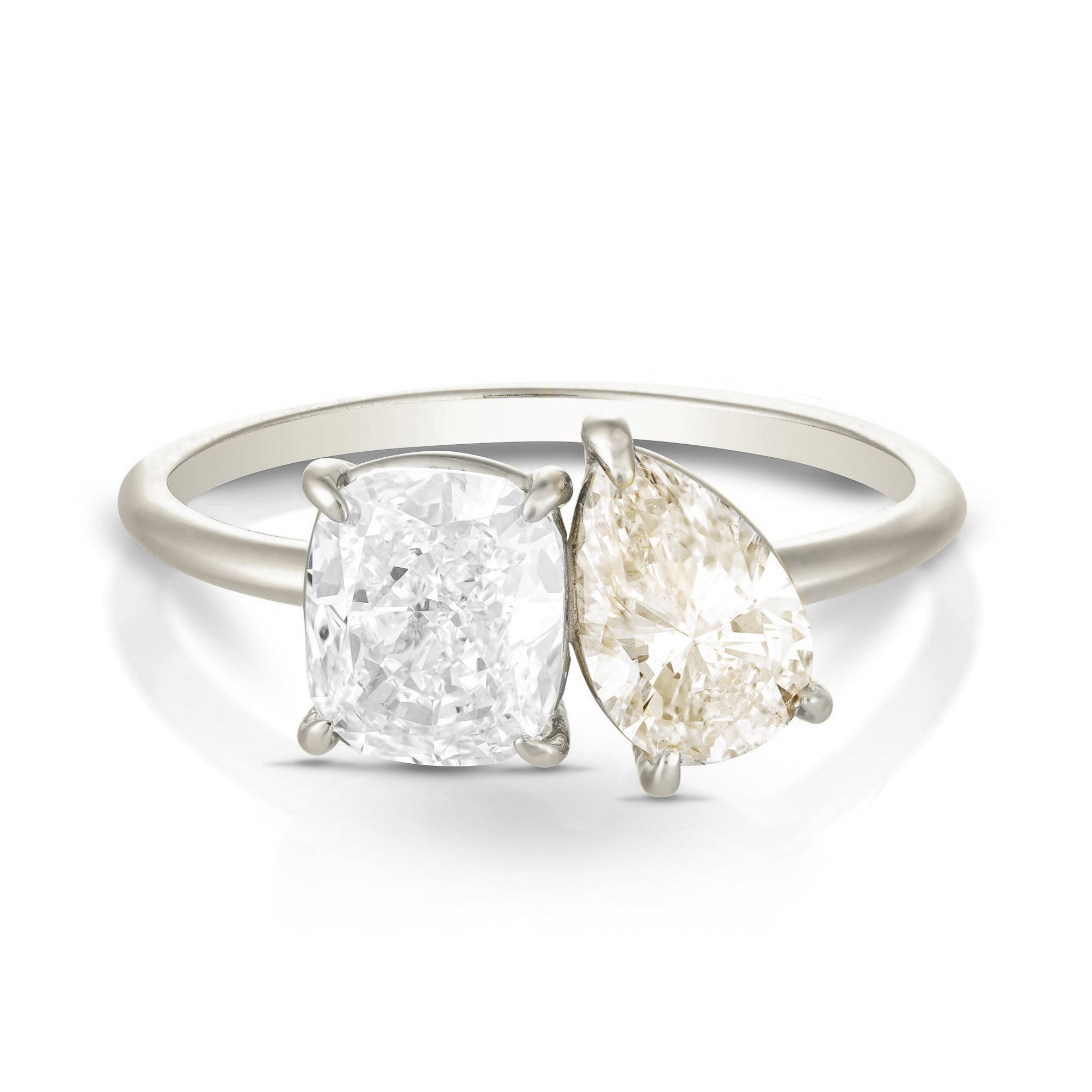 Toi et Moi | cushion & pear diamond