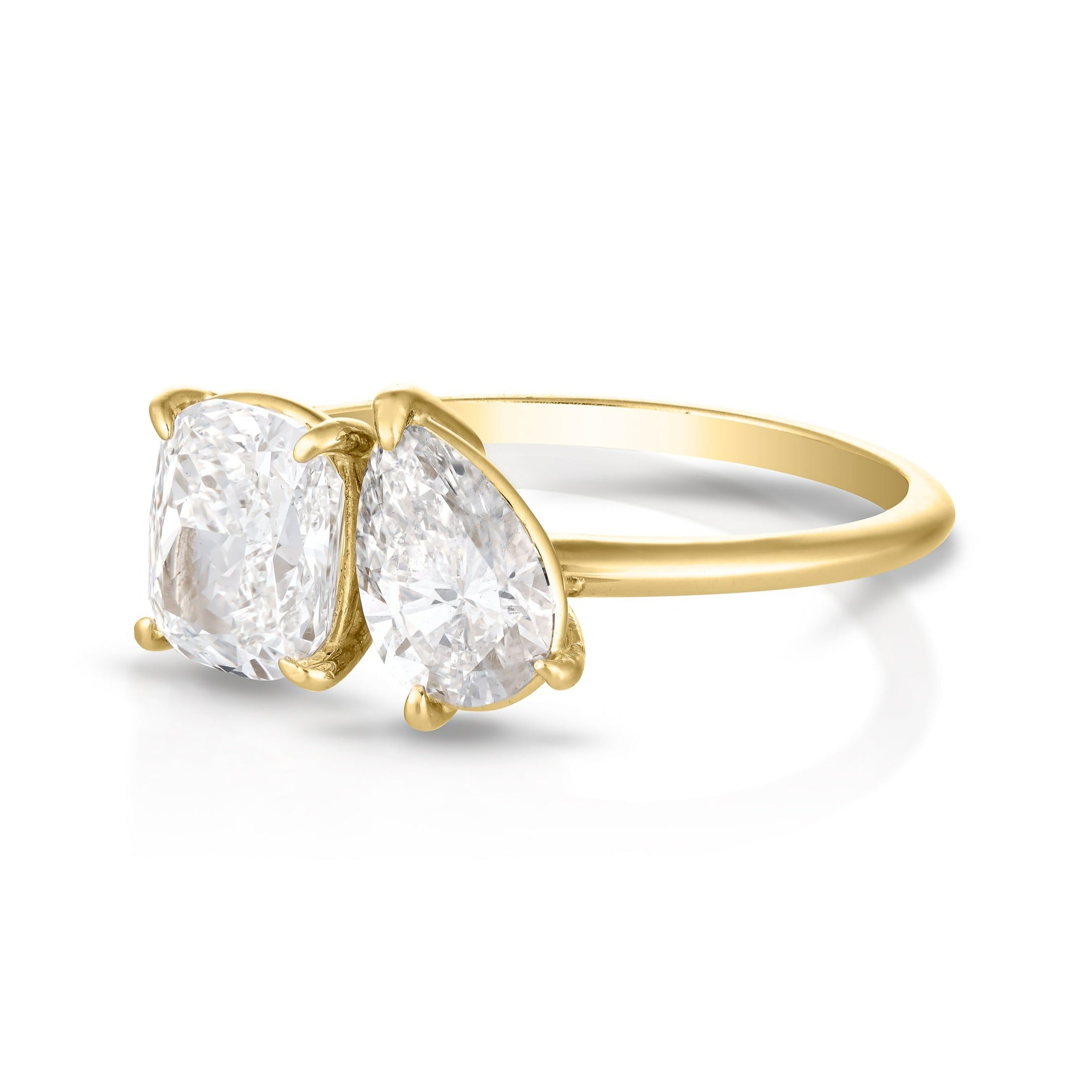 Toi et Moi | cushion & pear diamond
