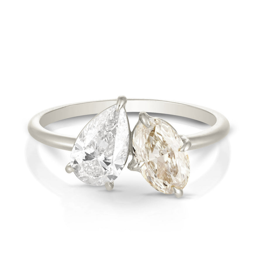 Toi et Moi | pear & oval diamond