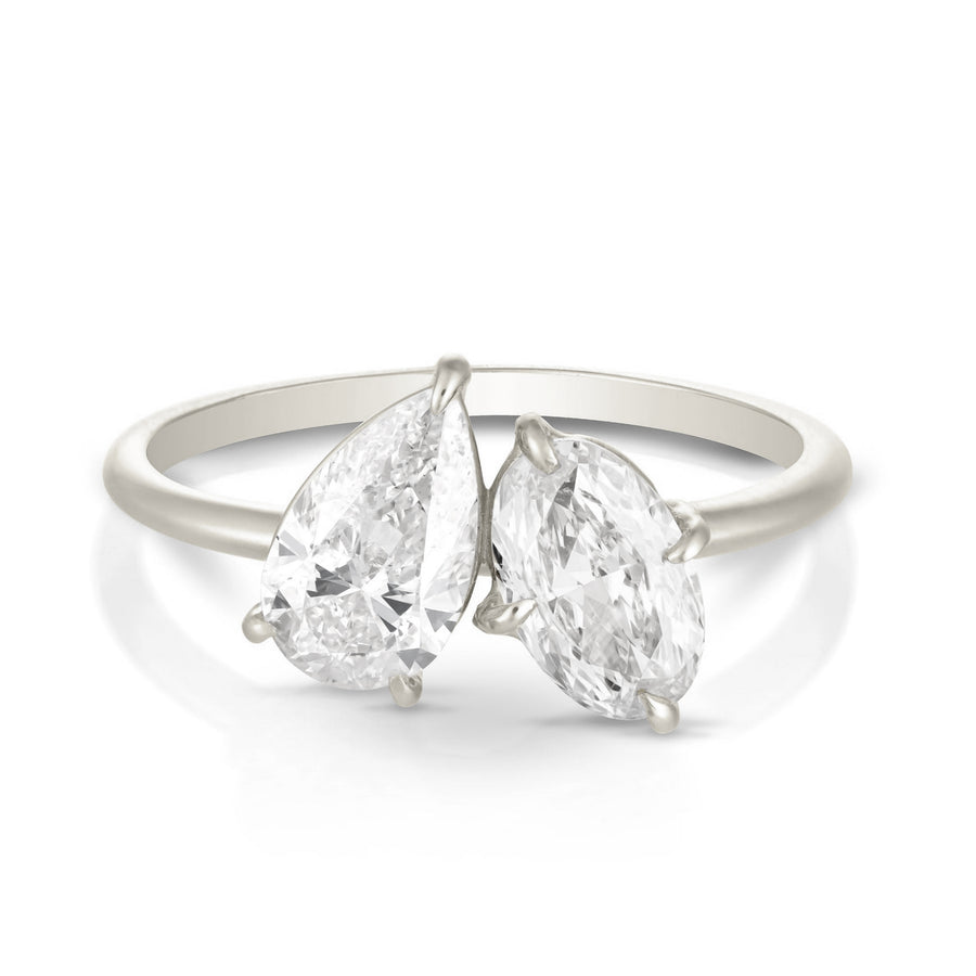 Toi et Moi | pear & oval diamond