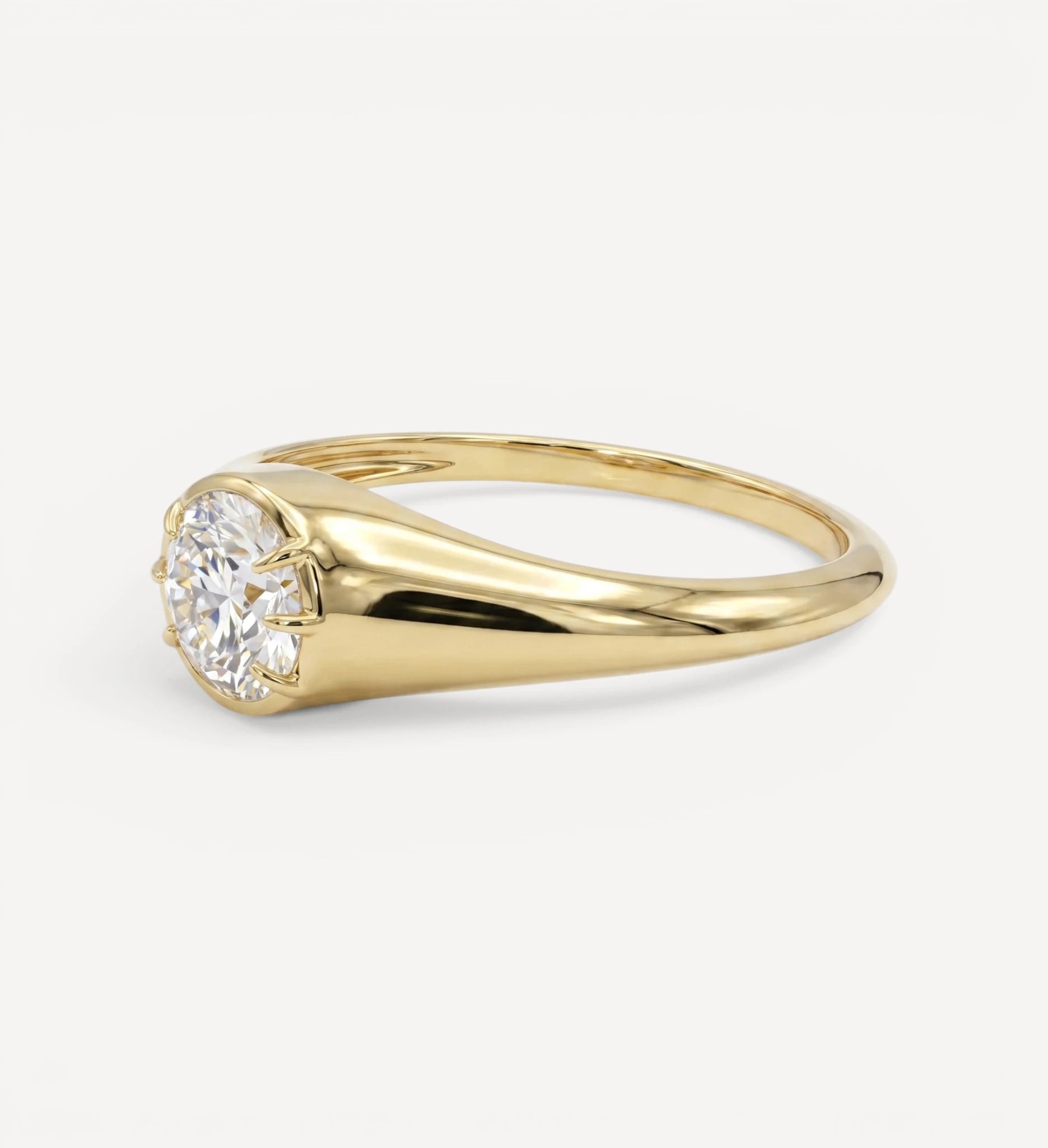 Luetta Signet Ring | 0.50ct Round Diamond