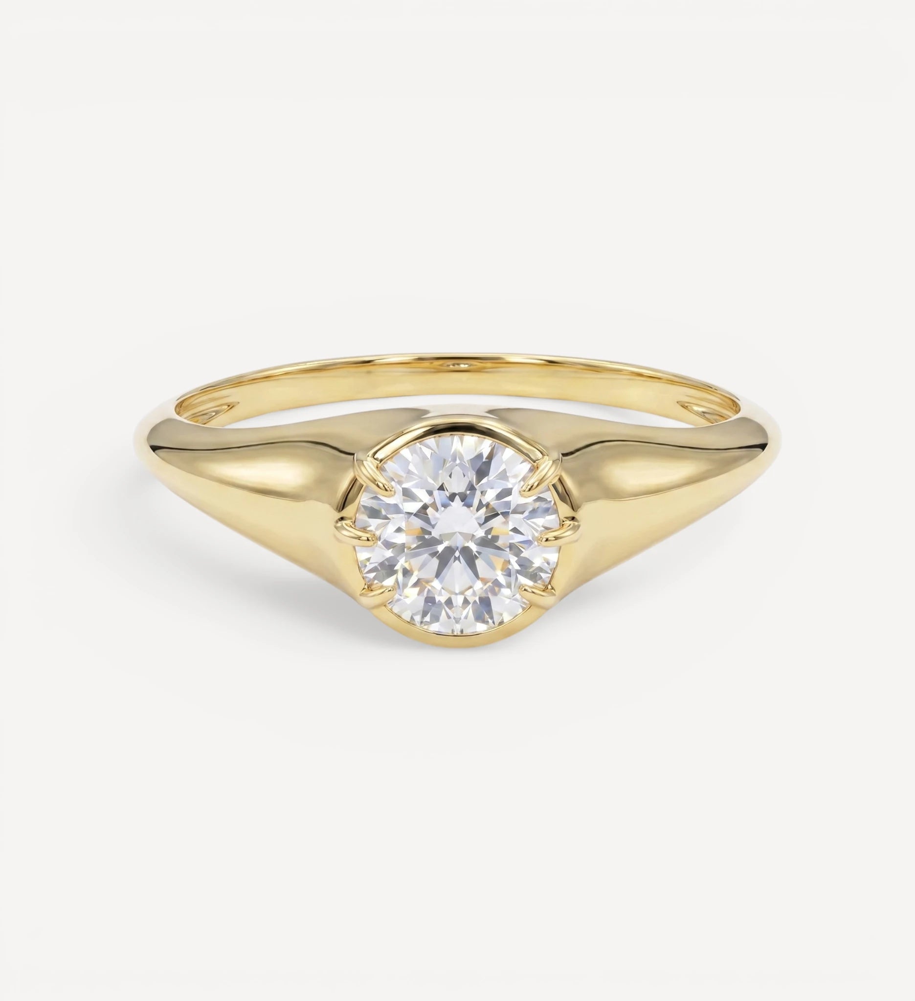 Luetta Signet Ring II | 0.50ct Round Diamond
