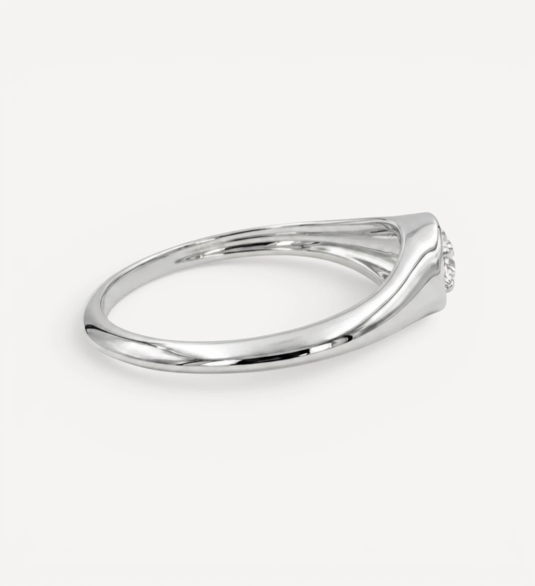 Leon Signet Ring | 0.30ct Oval Diamond