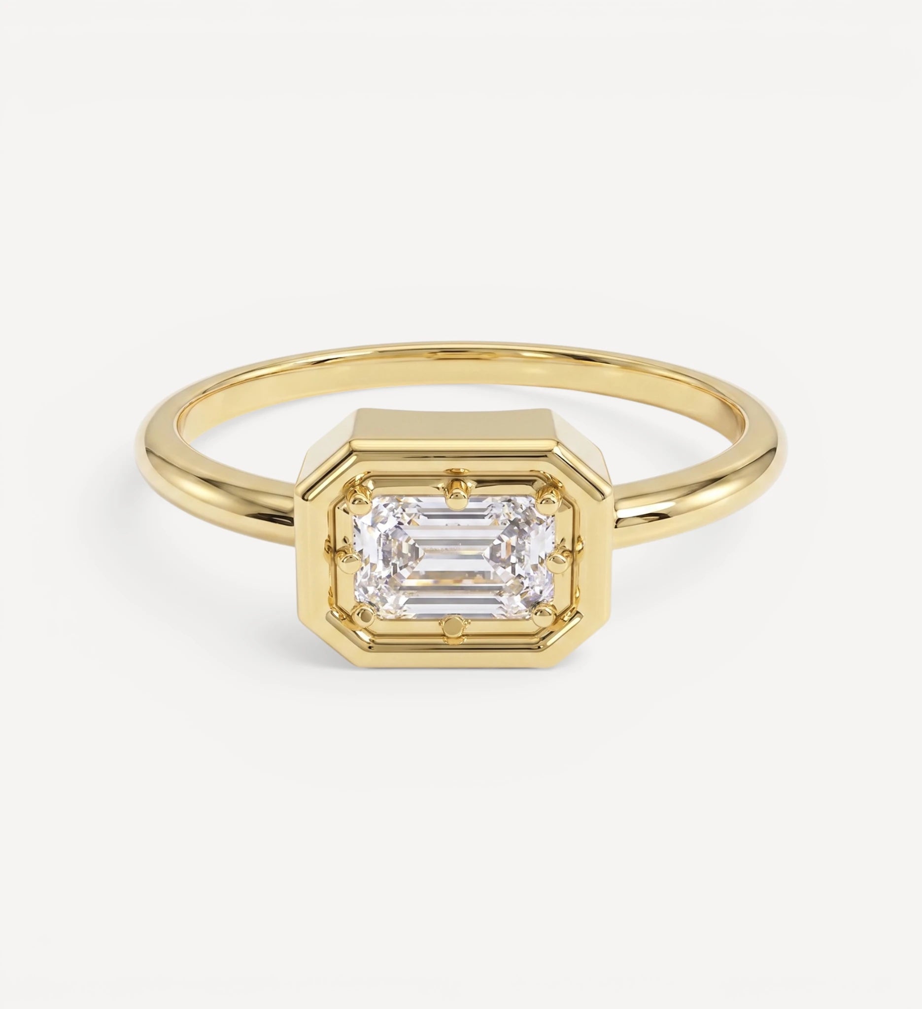 Flow Ring II | Emerald Diamond