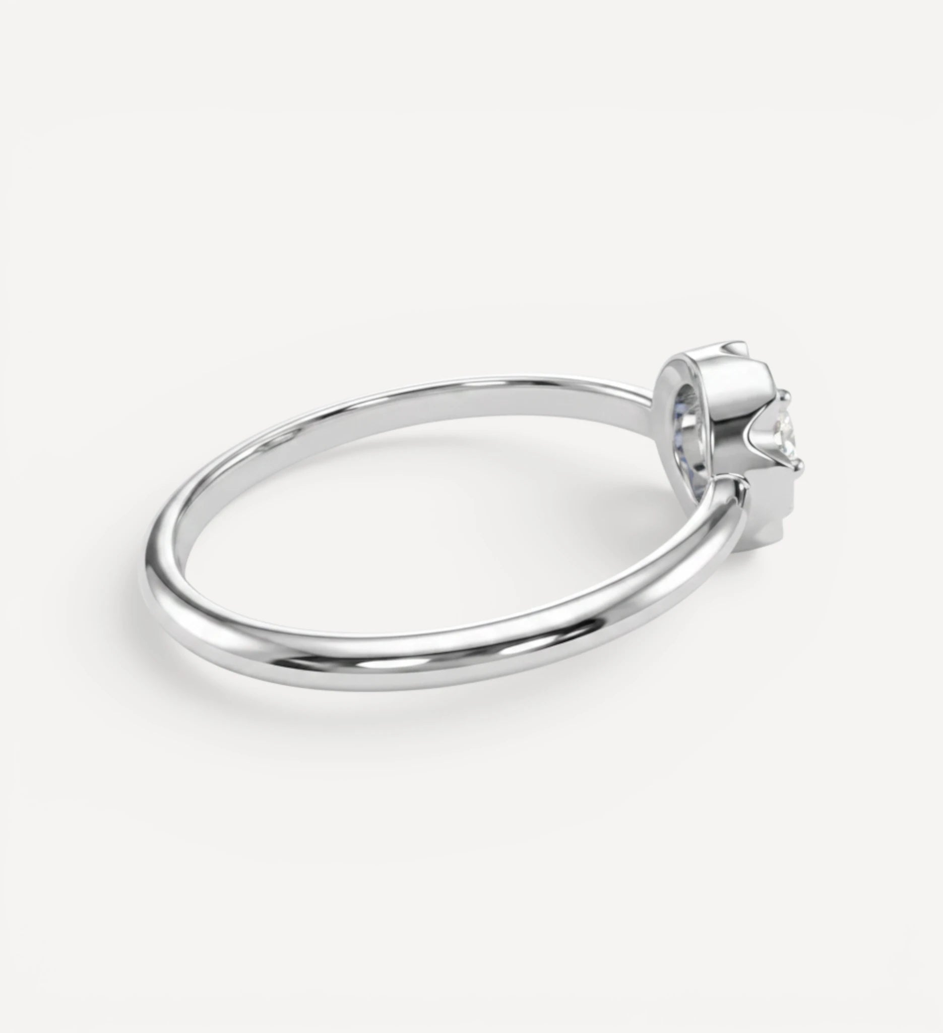 Margot Ring | Round Diamond