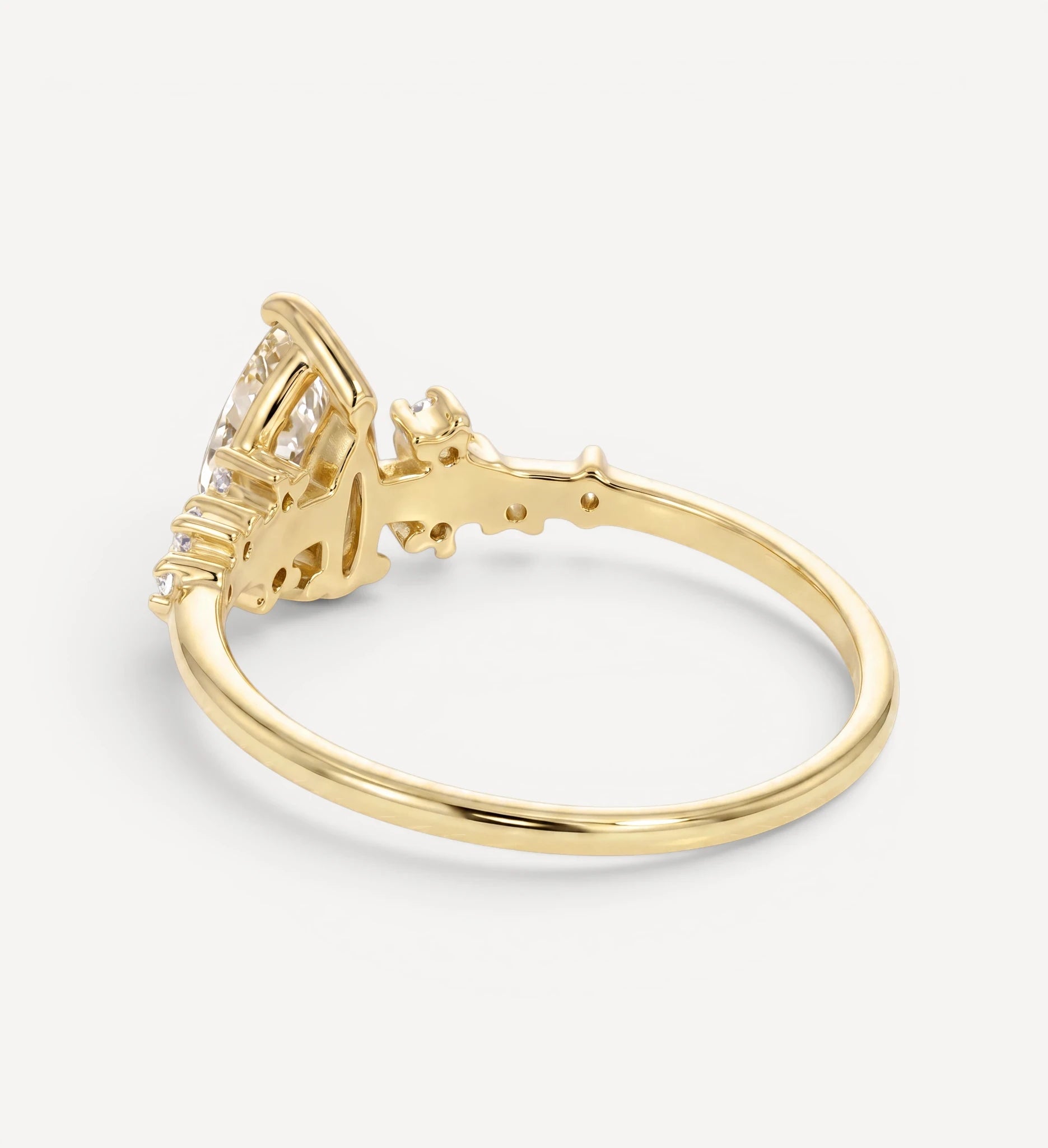 Sienna ring | pear champagne diamond