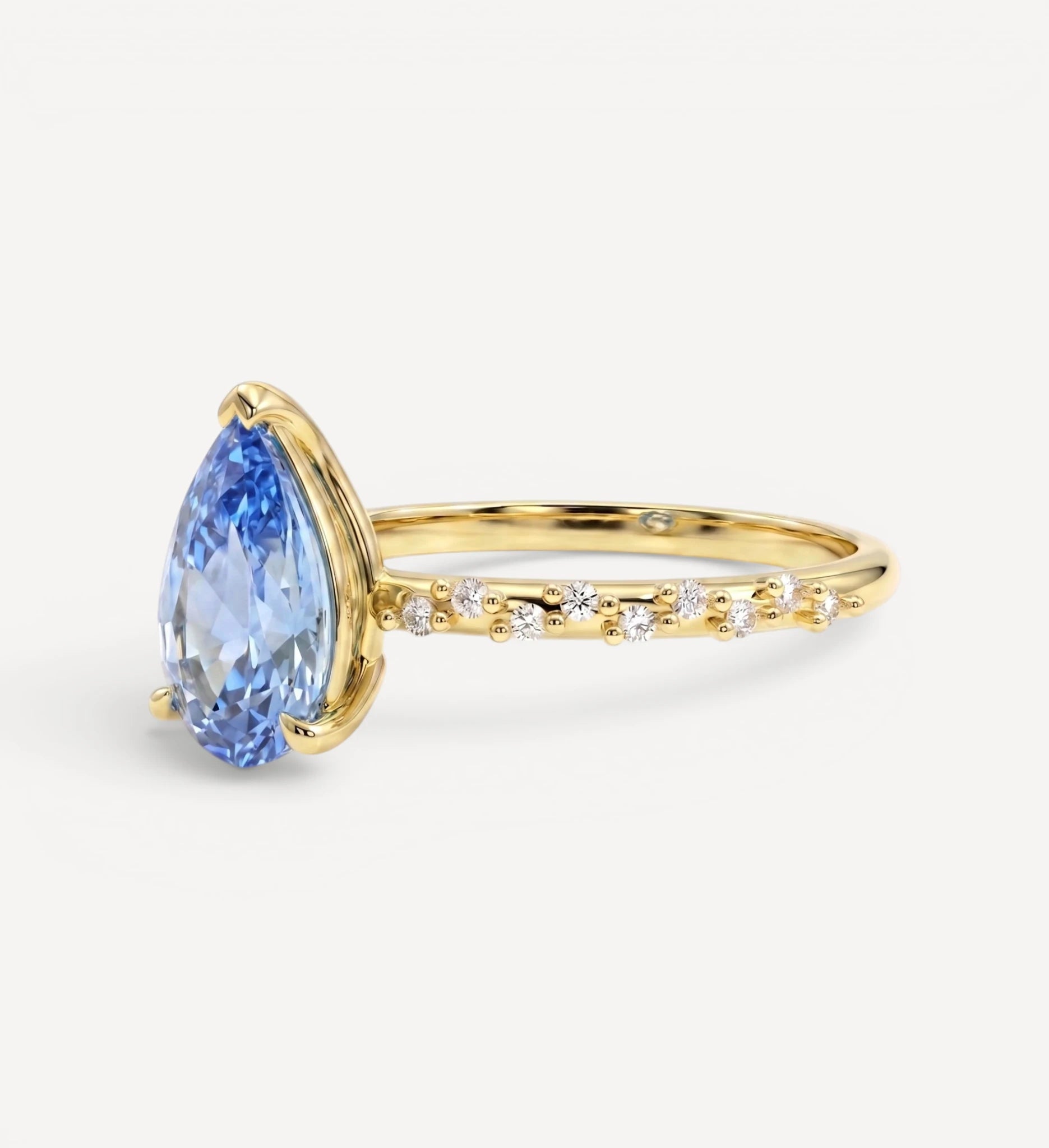 Nessa | blue sapphire & diamonds