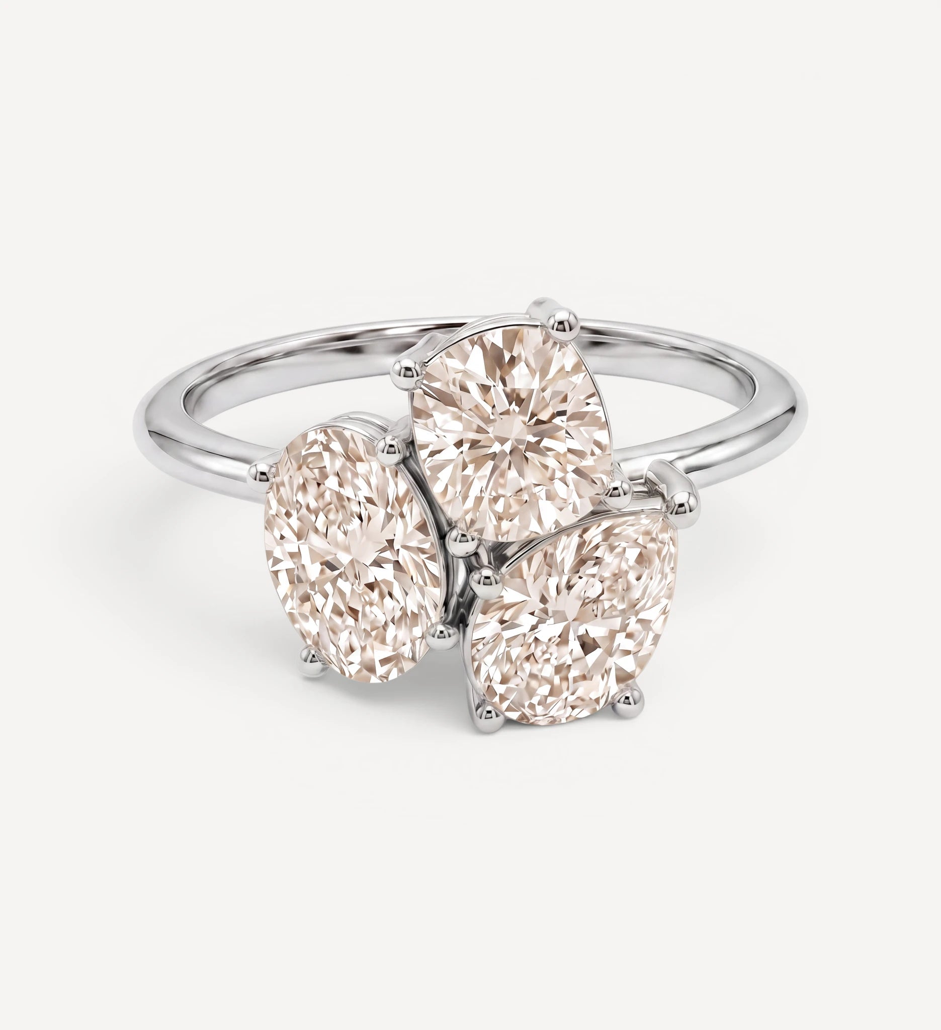 Triolet ring | champagne diamond