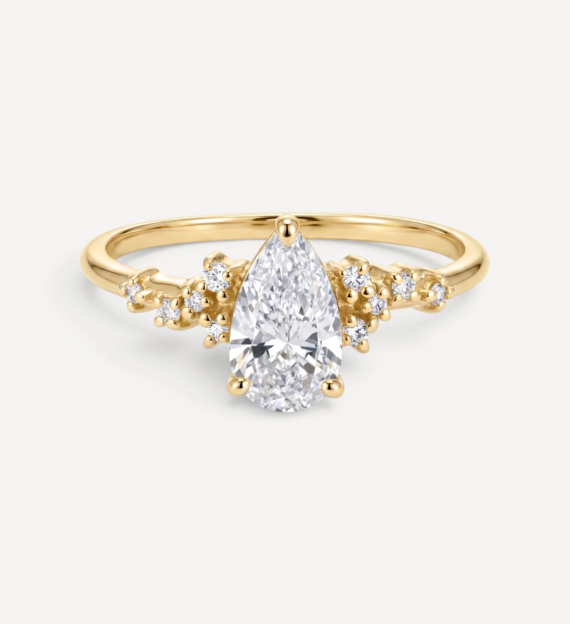 Sienna ring | pear diamond