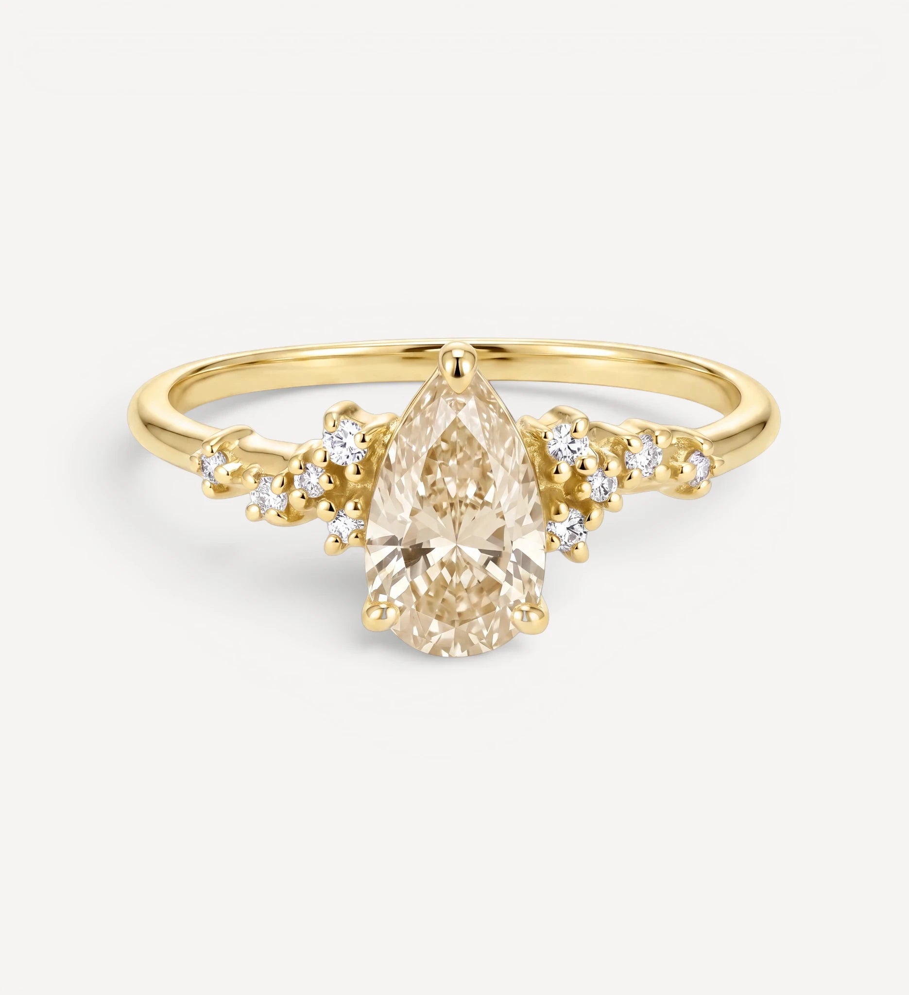 Sienna ring | pear champagne diamond