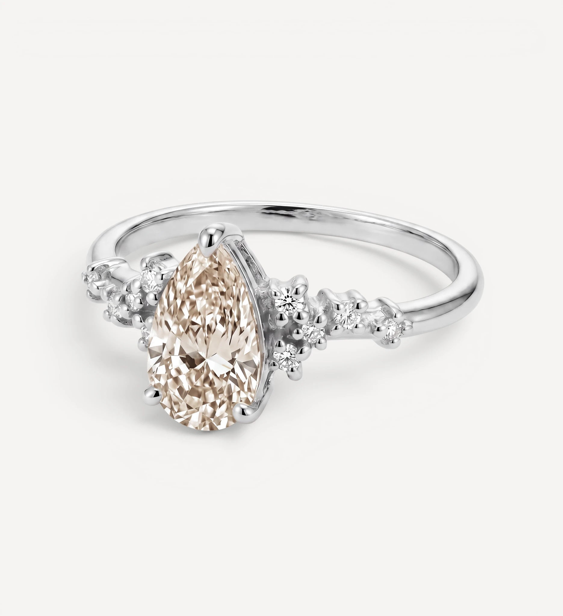 Sienna ring | pear champagne diamond