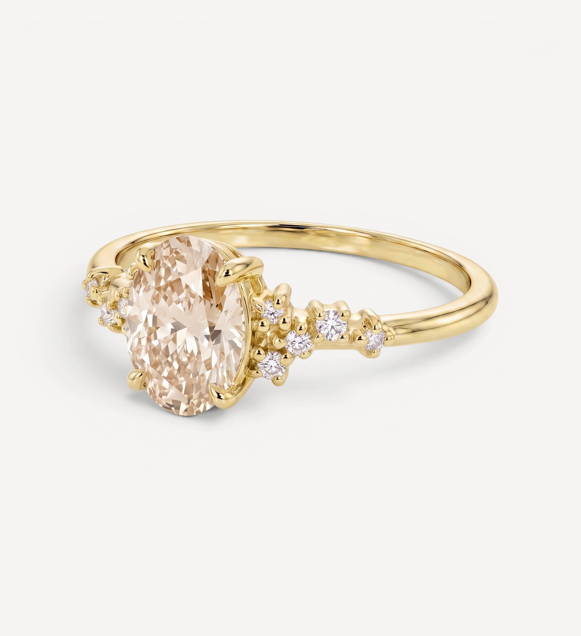 Sienna ring | oval champagne diamond