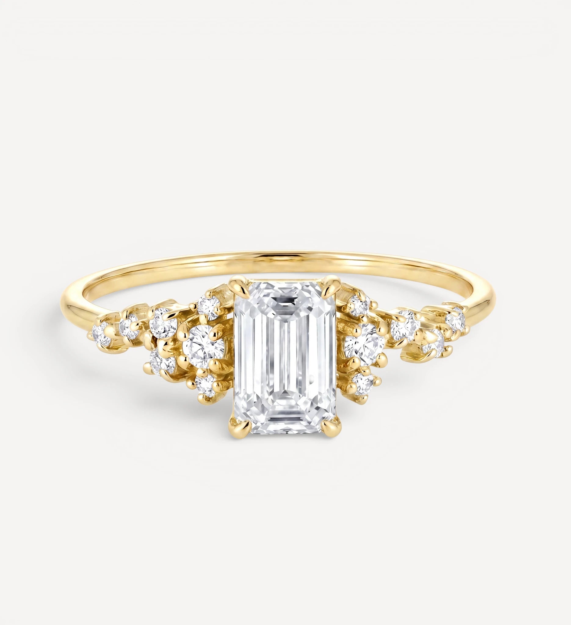 Selene ring | emerald diamond