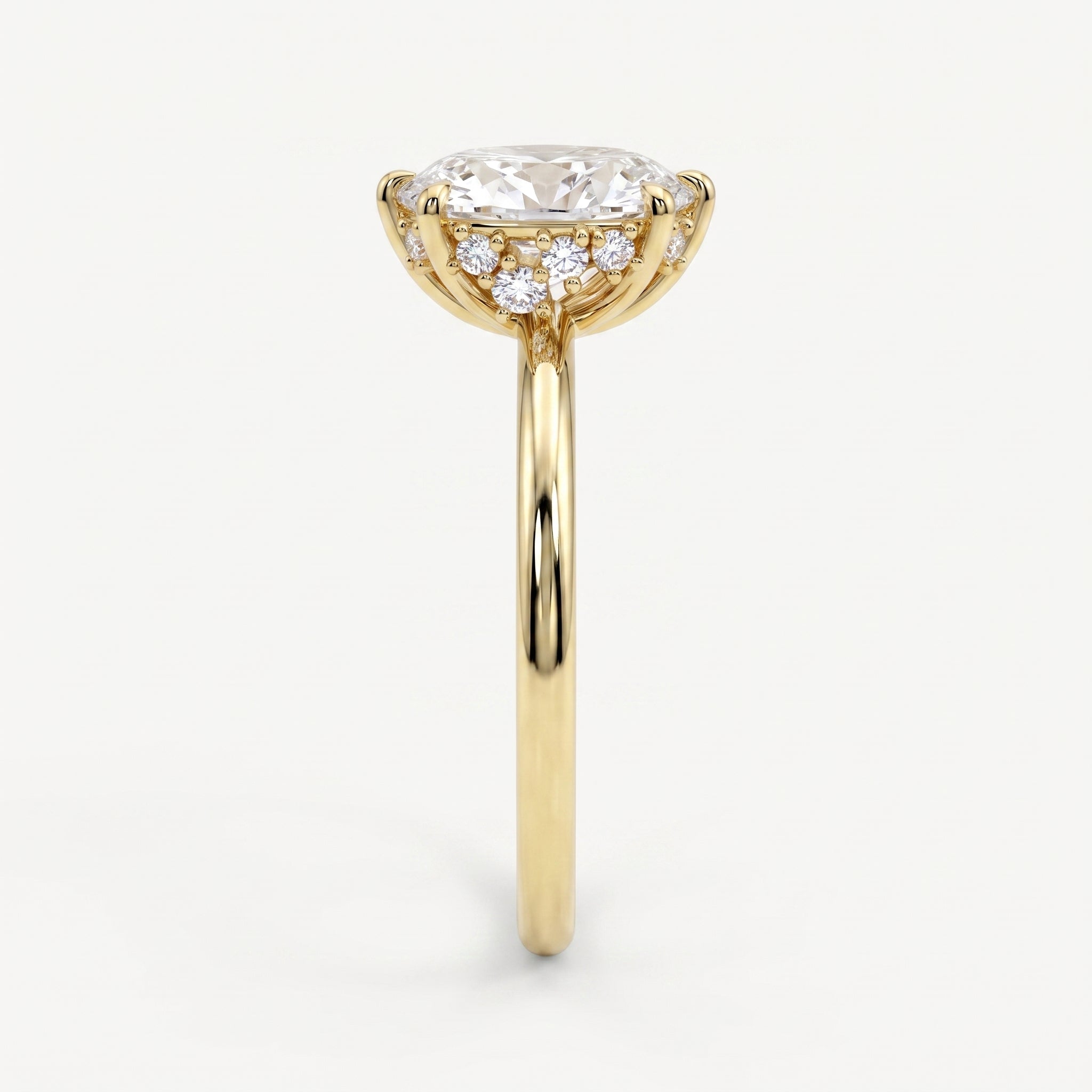 Flora ring | oval champagne diamond